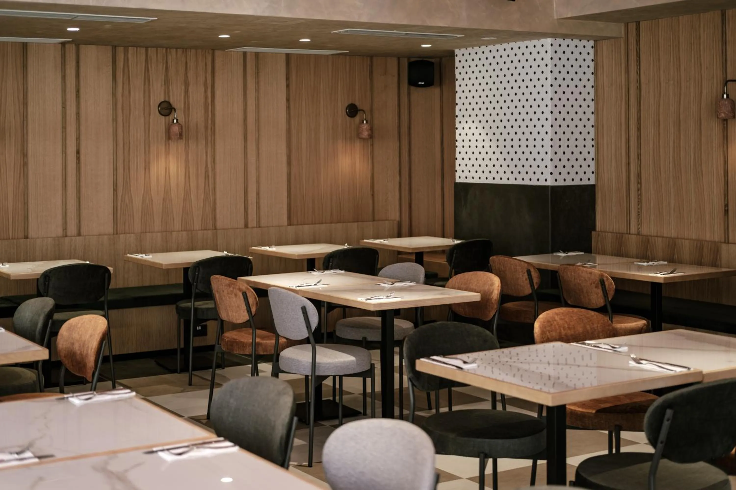 Restaurant/places to eat in QAWRA Palace Resort & SPA