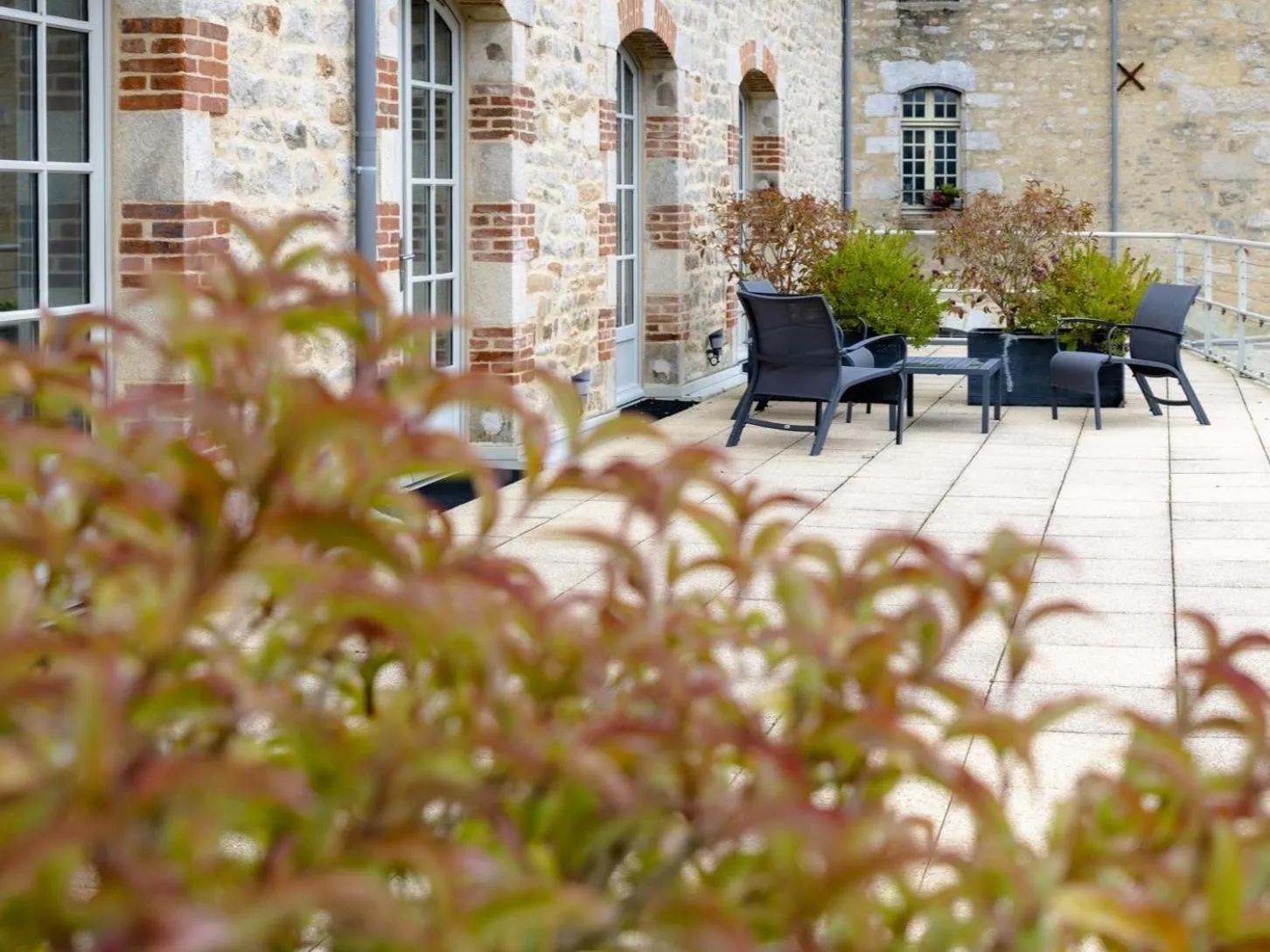 Patio in Hôtel Ginkgo - SPA Biloba