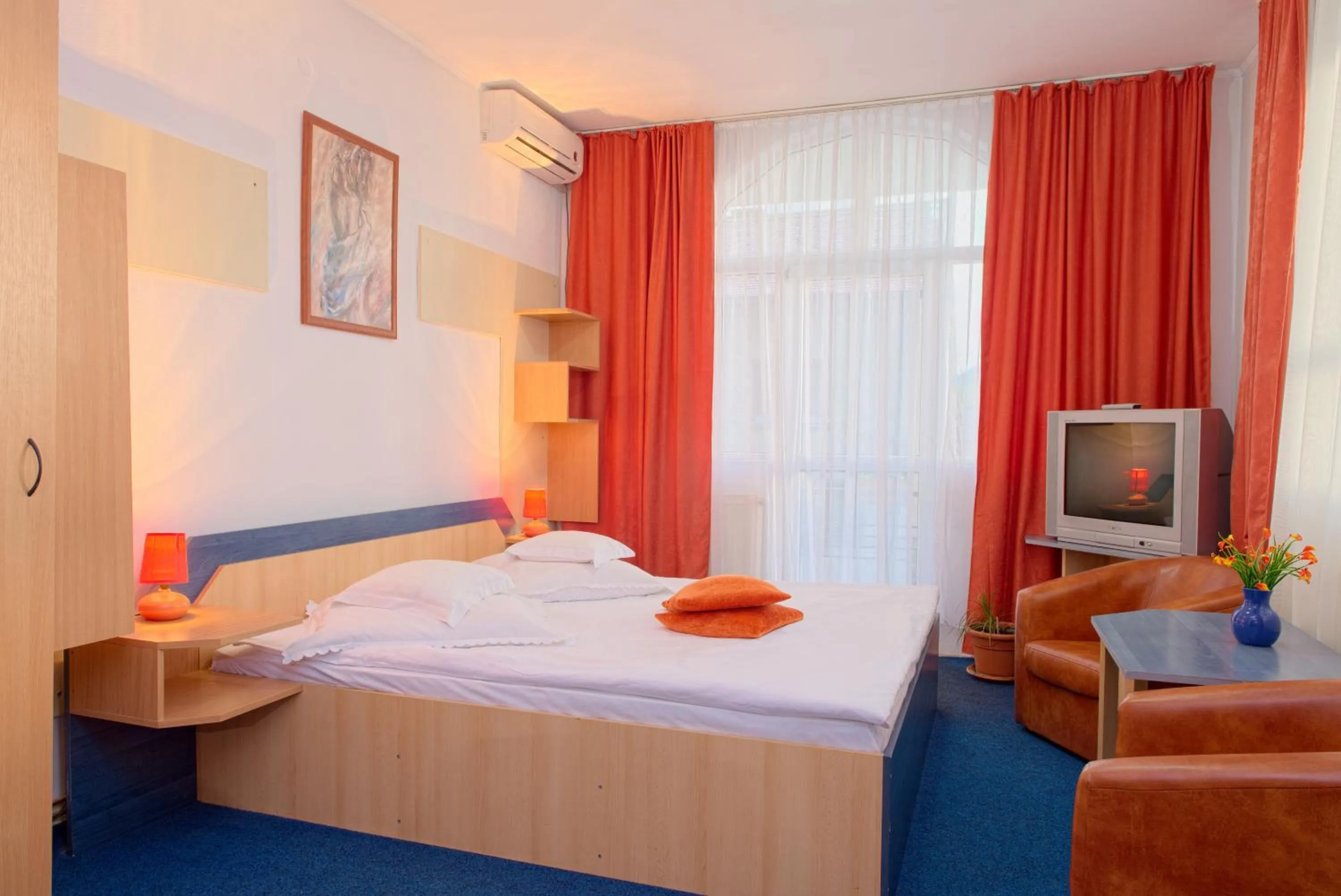 Bedroom, Bed in Pensiunea Leo