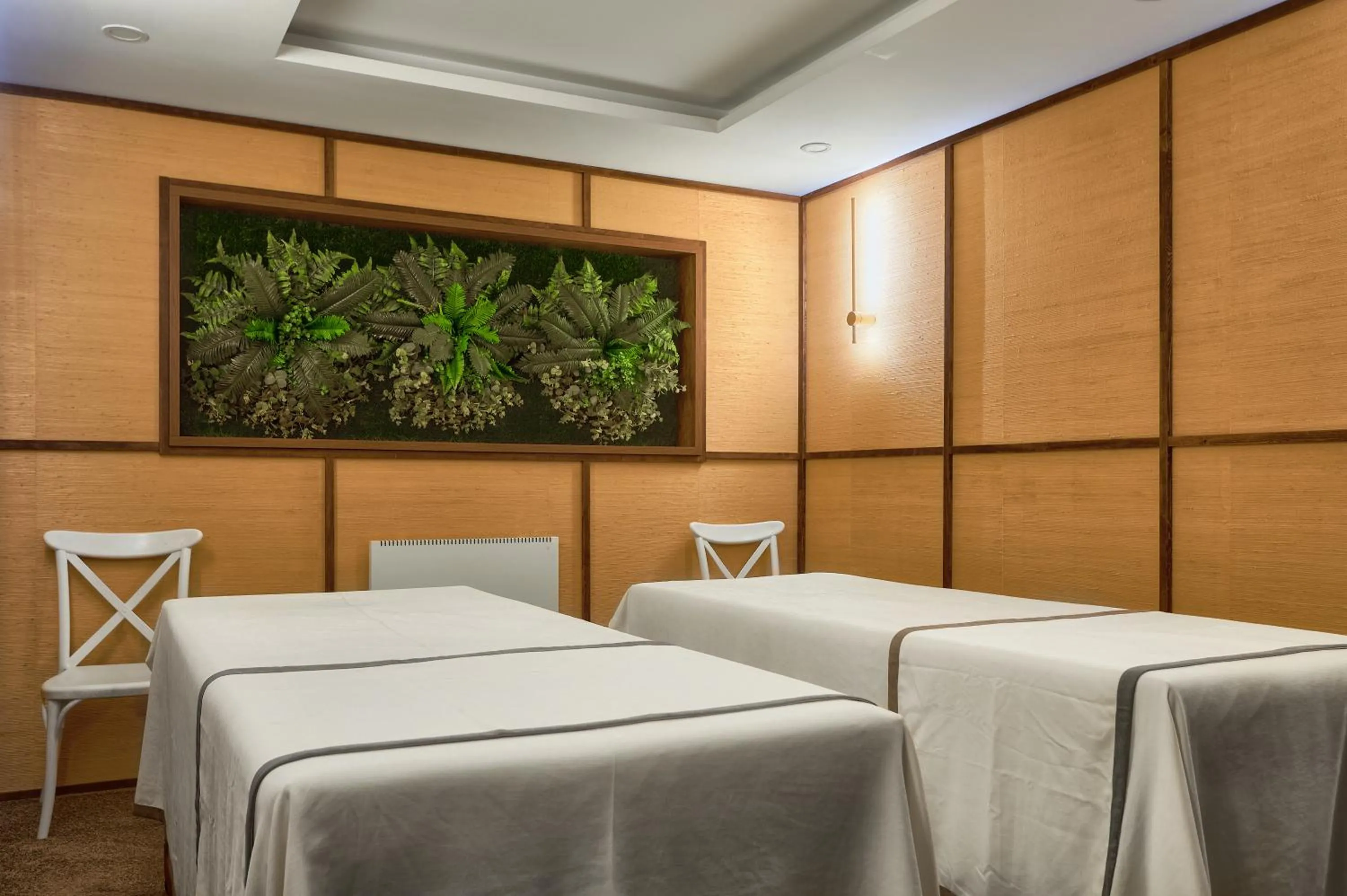 Massage, Bed in Aisha Bibi Hotel & Spa