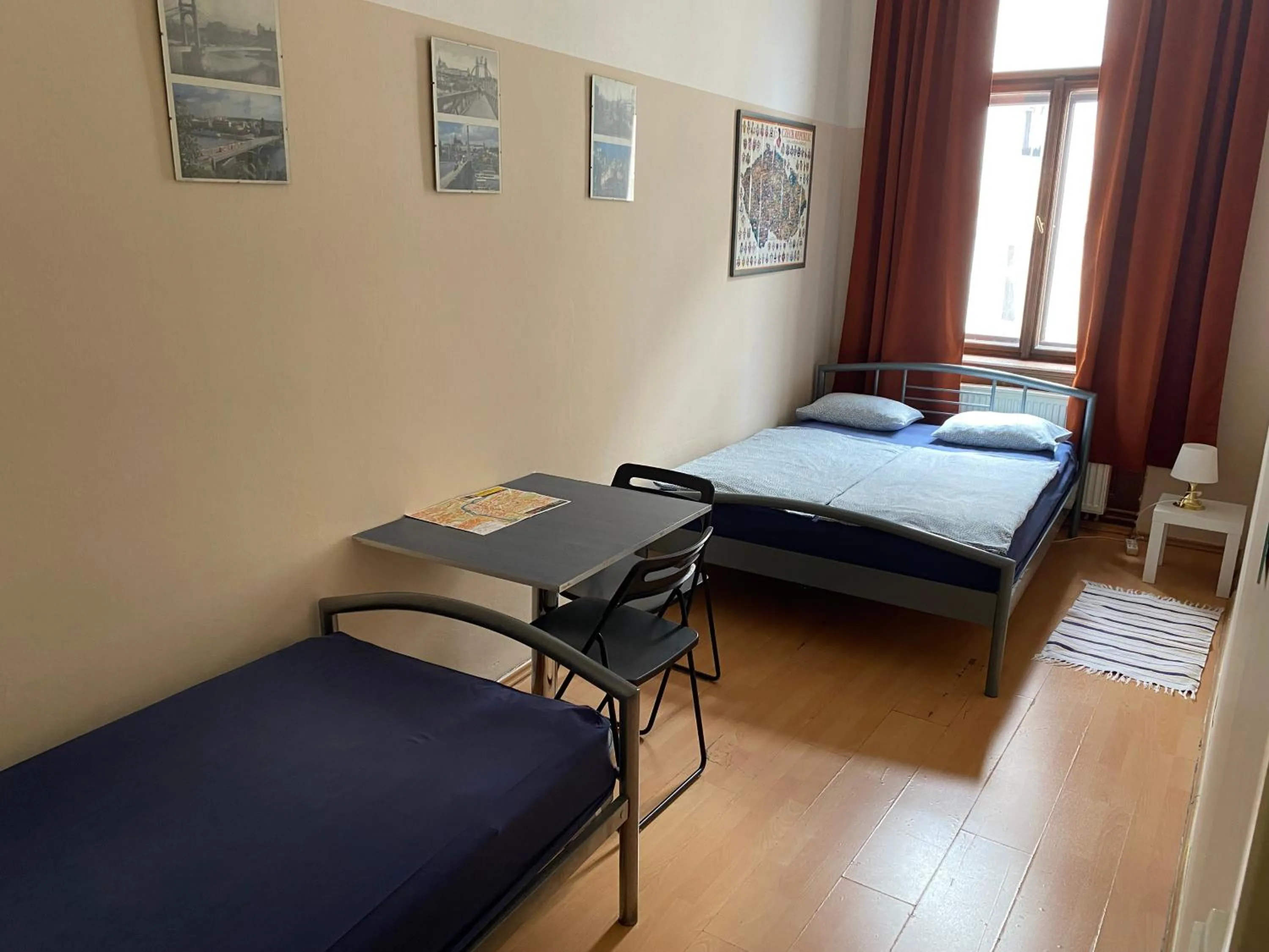 Hostel EMMA
