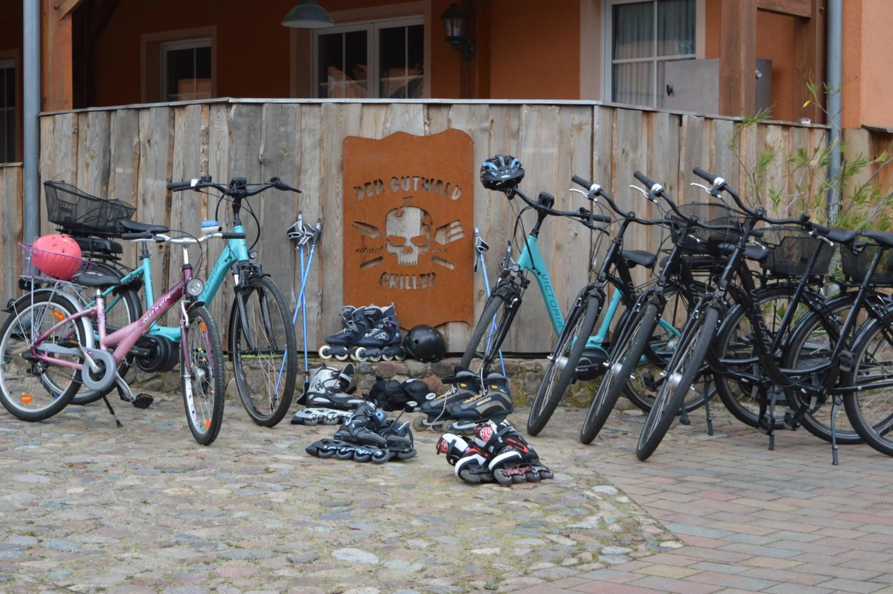 People in Project JUNE - ehemals Landgasthof Jüterbog