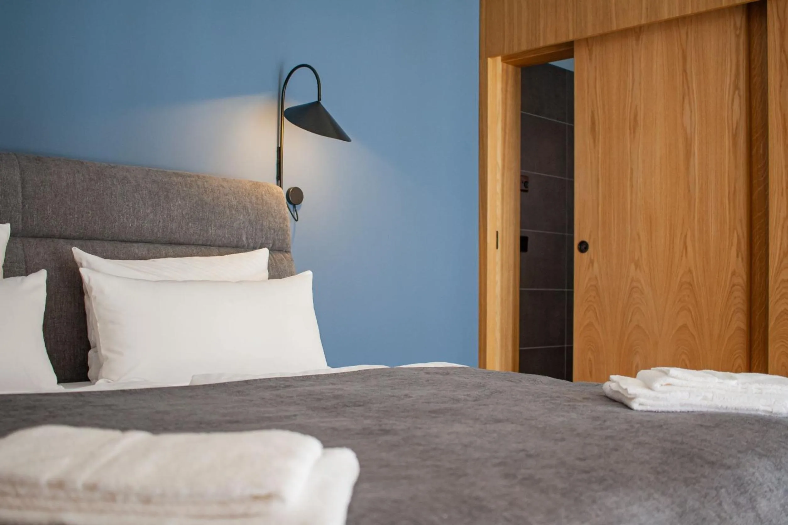 Bed in Project JUNE - ehemals Landgasthof Jüterbog