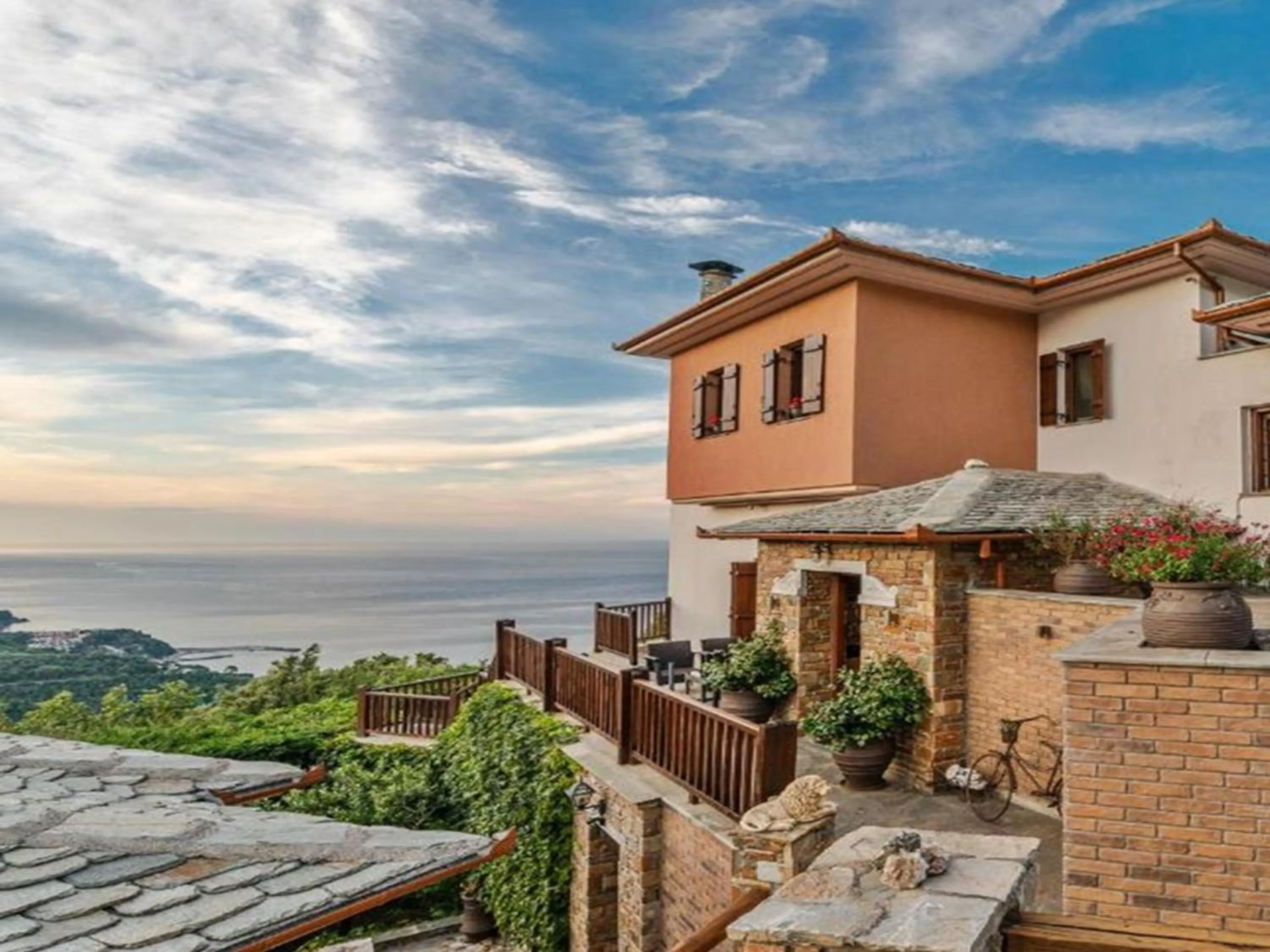 Property building in Lions Nine