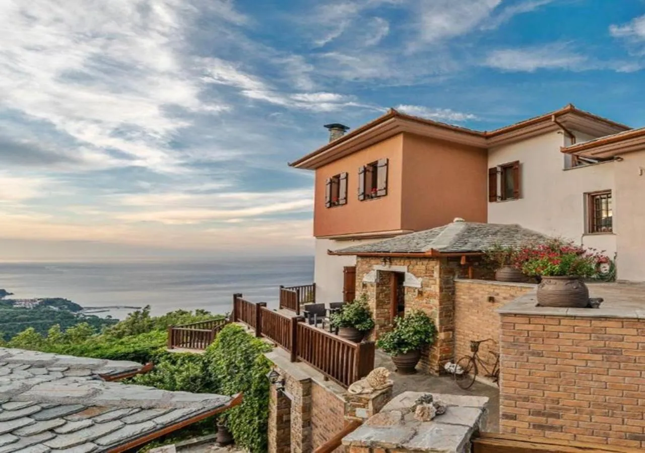 Property building in Lions Nine