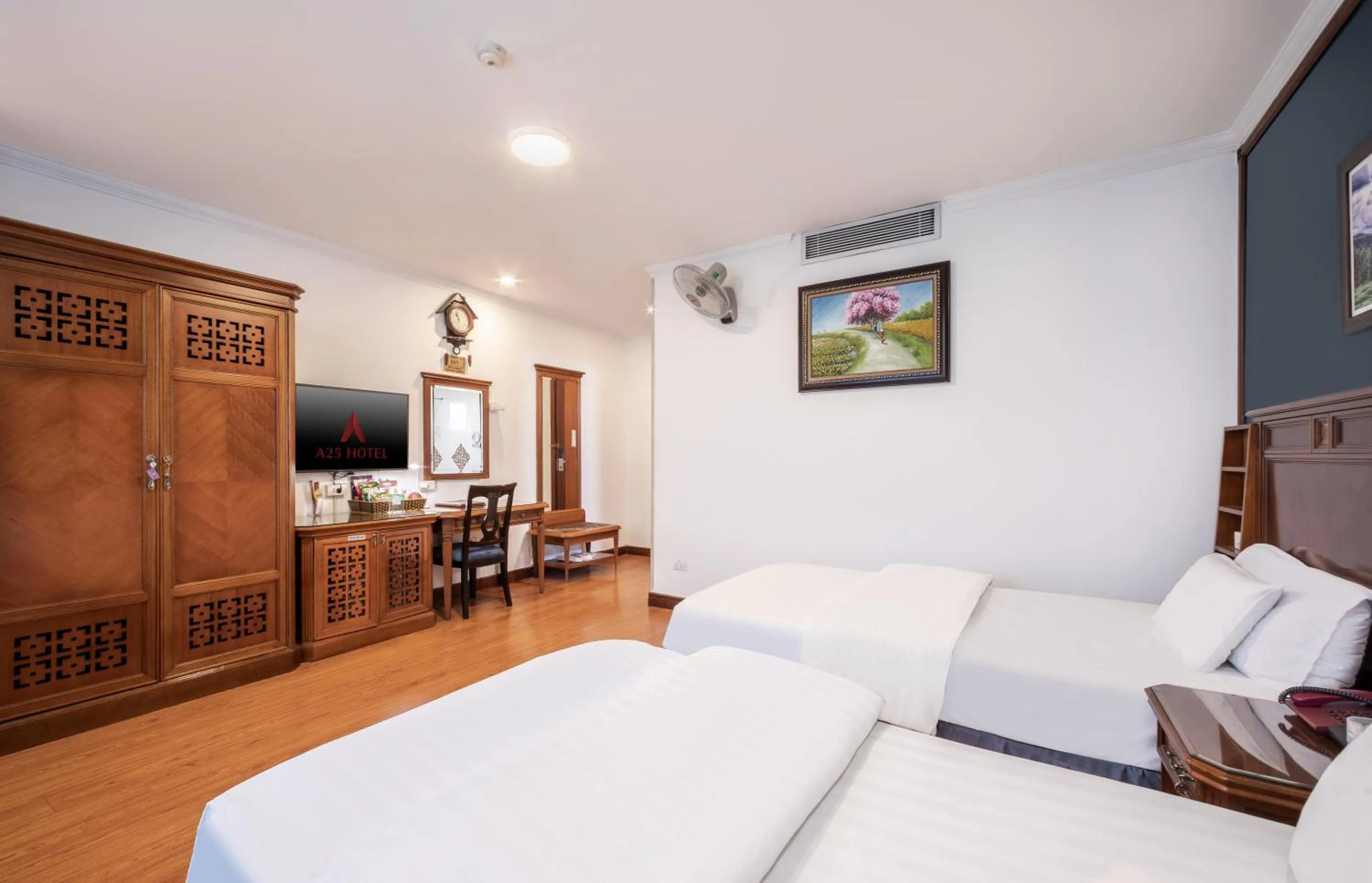 Bed in A25 Hotel - 19 Phan Đình Phùng