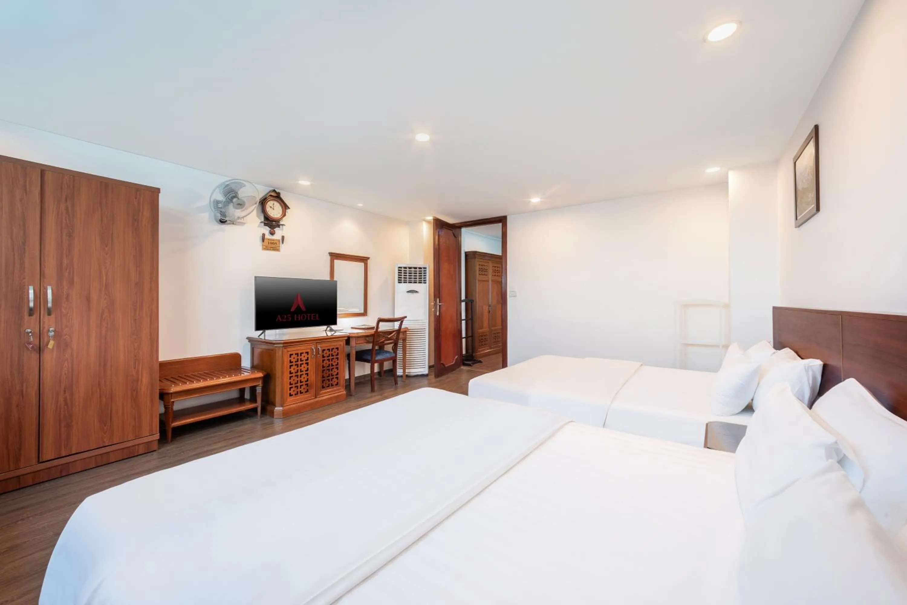 Bed in A25 Hotel - 19 Phan Đình Phùng