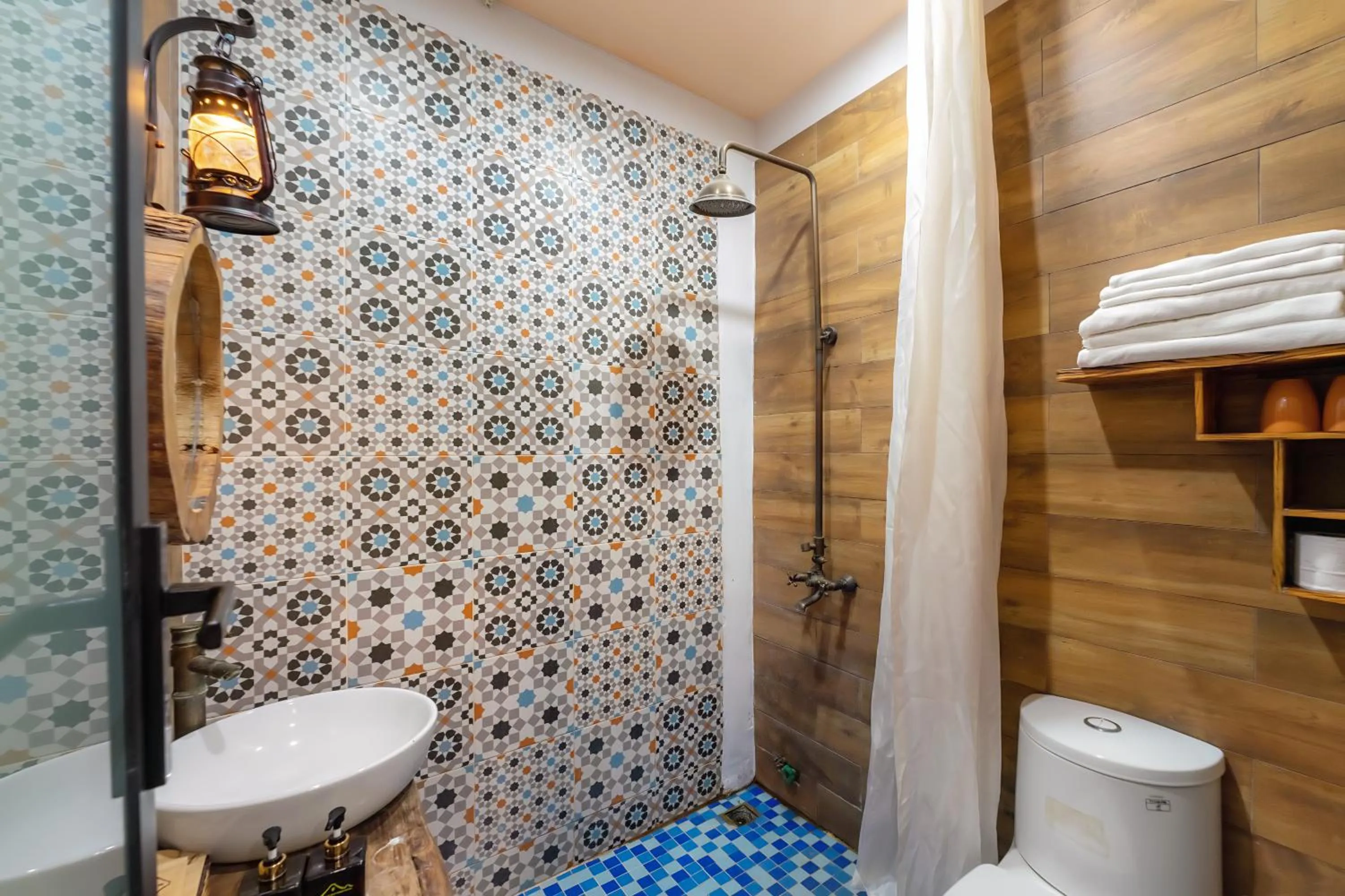 La An Old Town Hotel