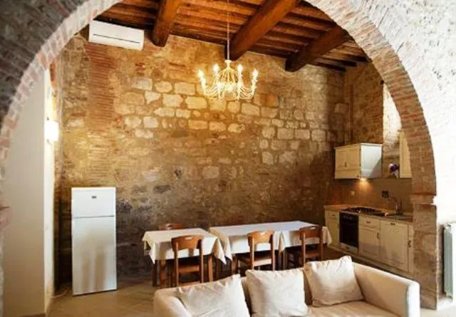 Restaurant/places to eat in Arnolfo B&B