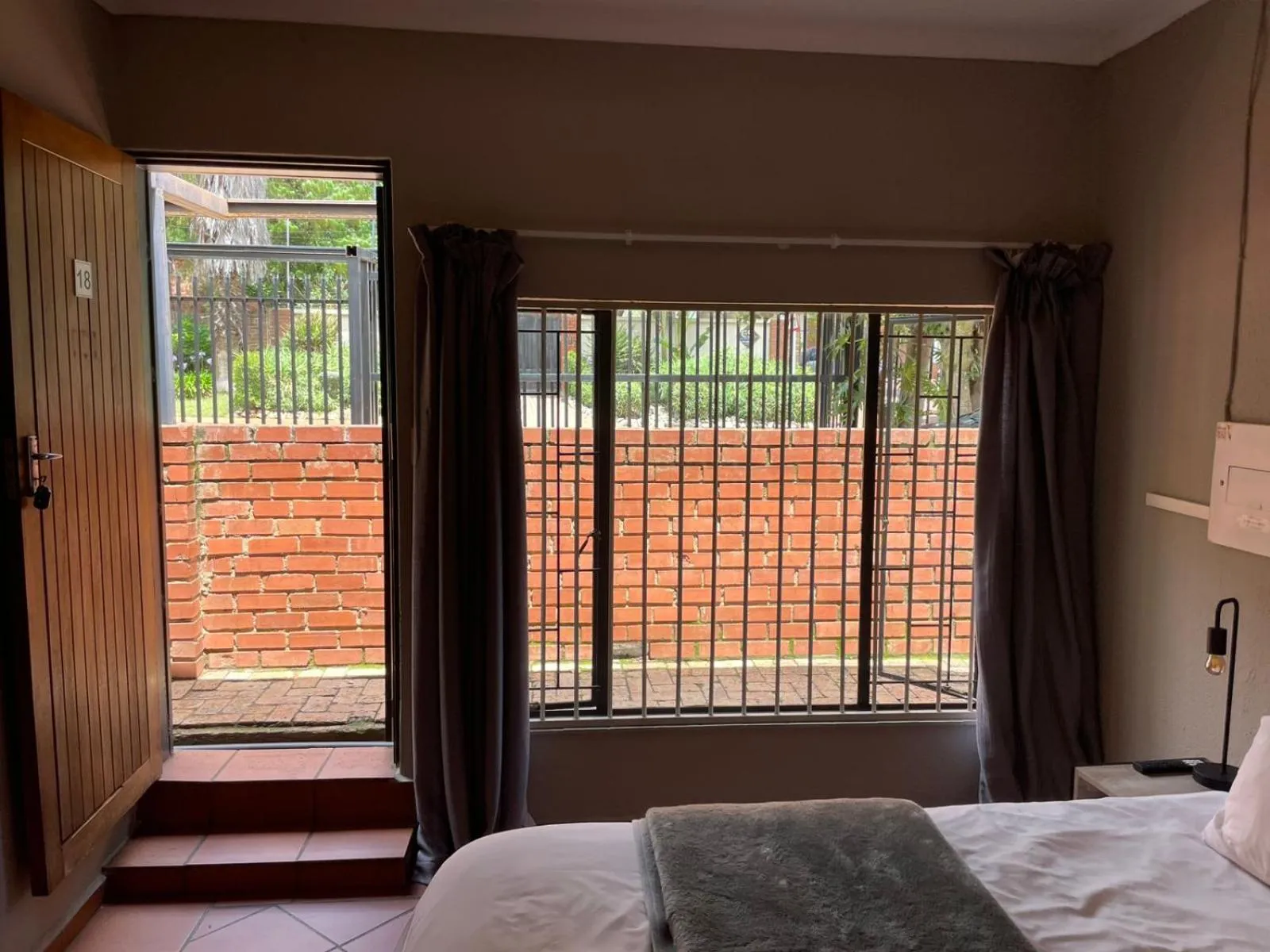 View (from property/room), Bed in The Wild Peach - Menlyn