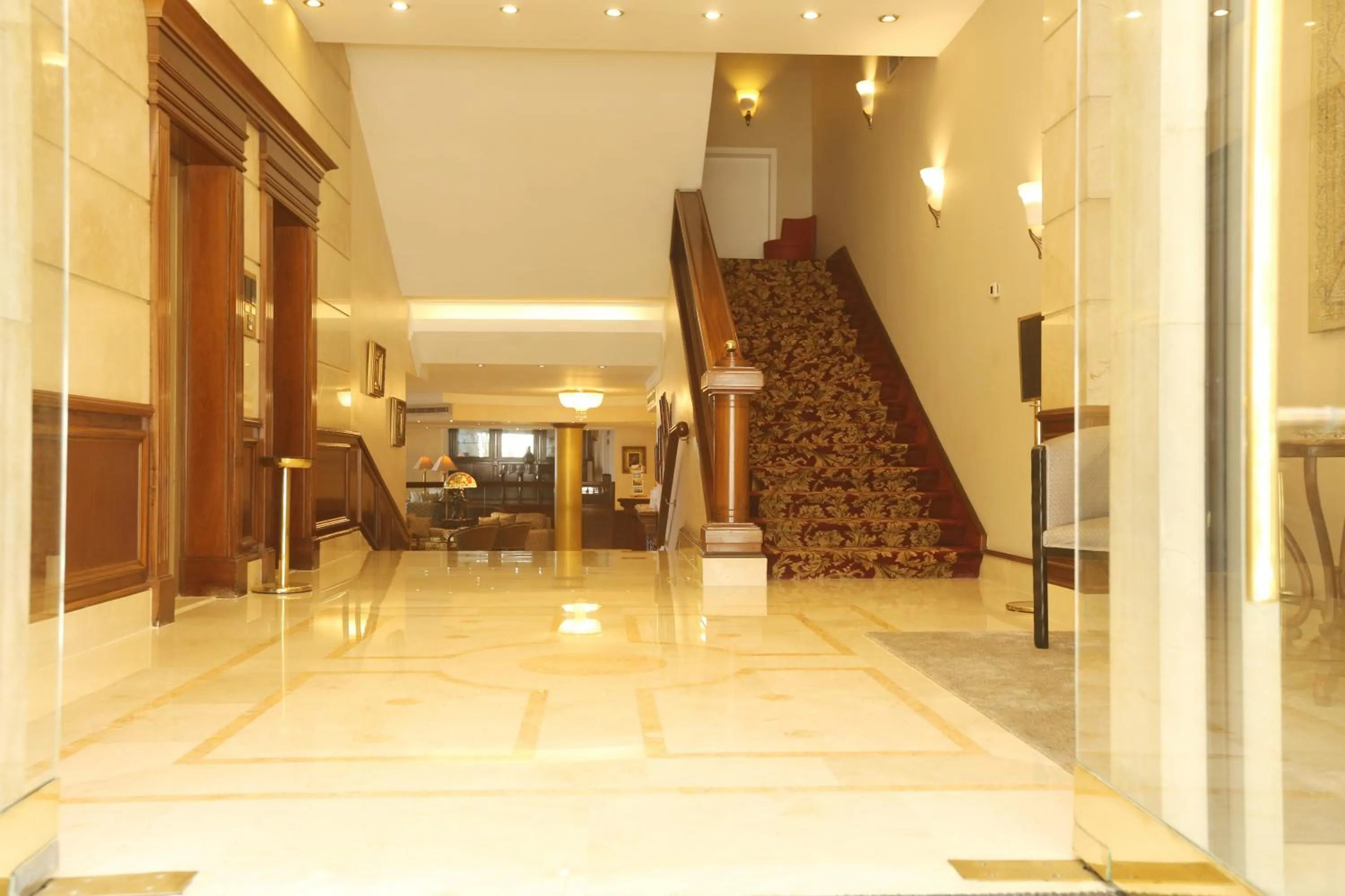 Lobby or reception in Bayview Hotel Beirut