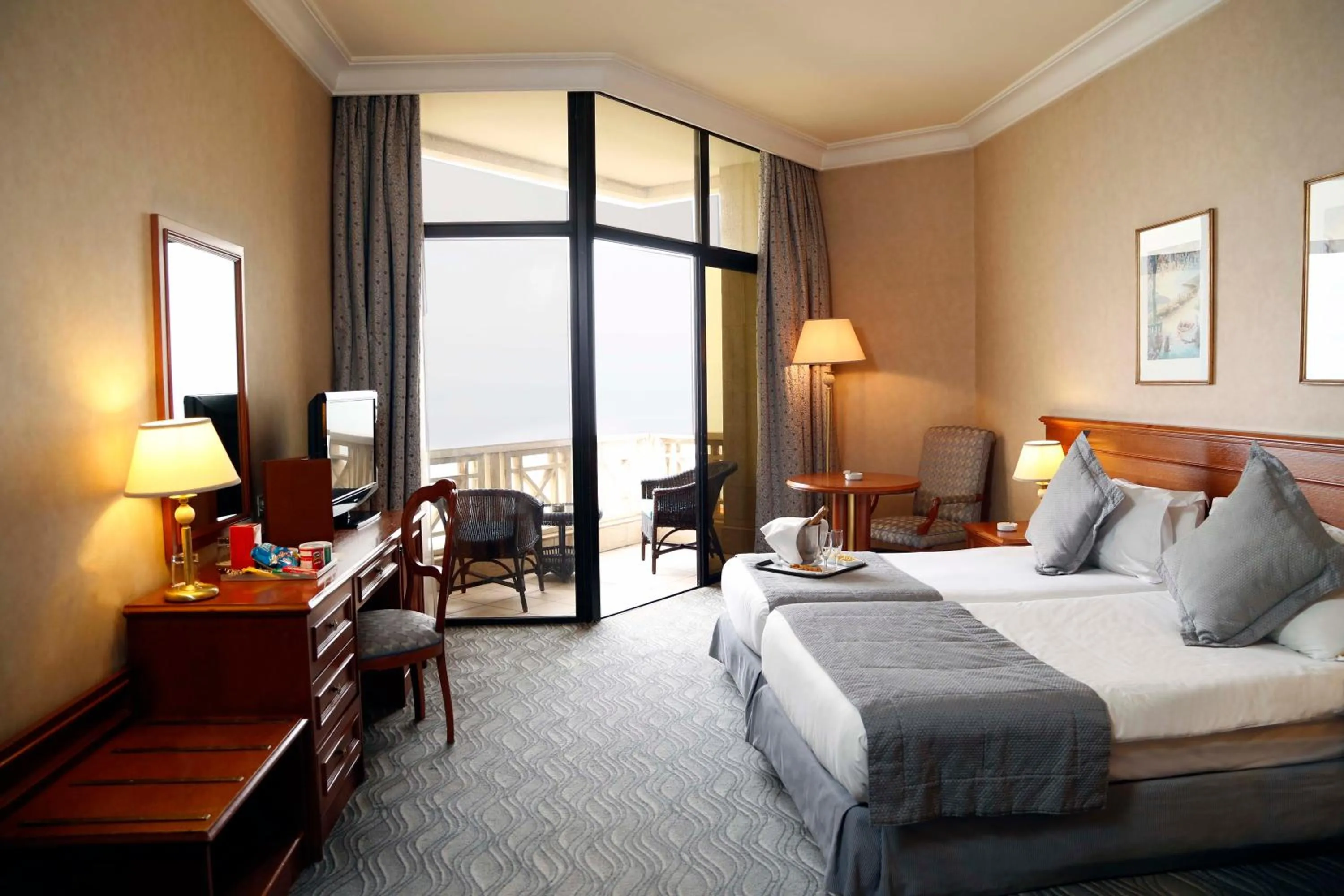 Balcony/Terrace, Bed in Bayview Hotel Beirut