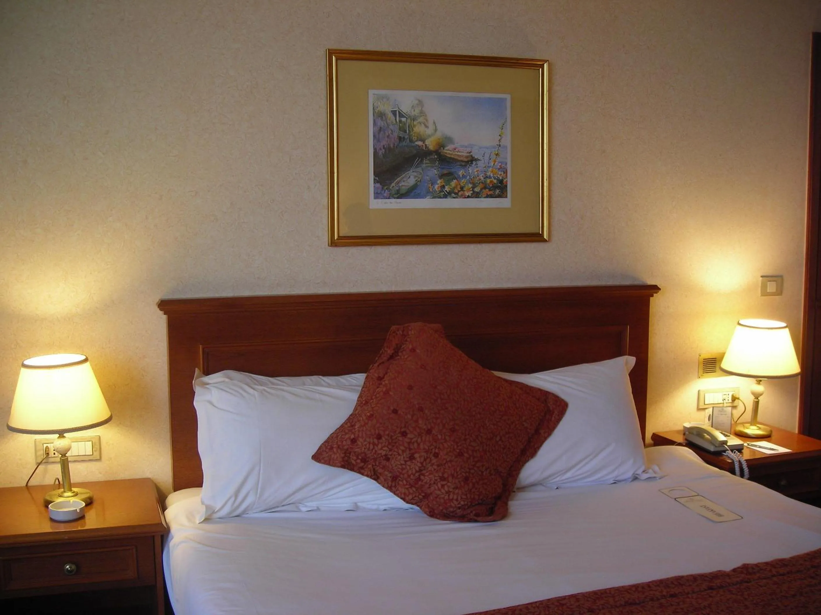 Bed in Bayview Hotel Beirut