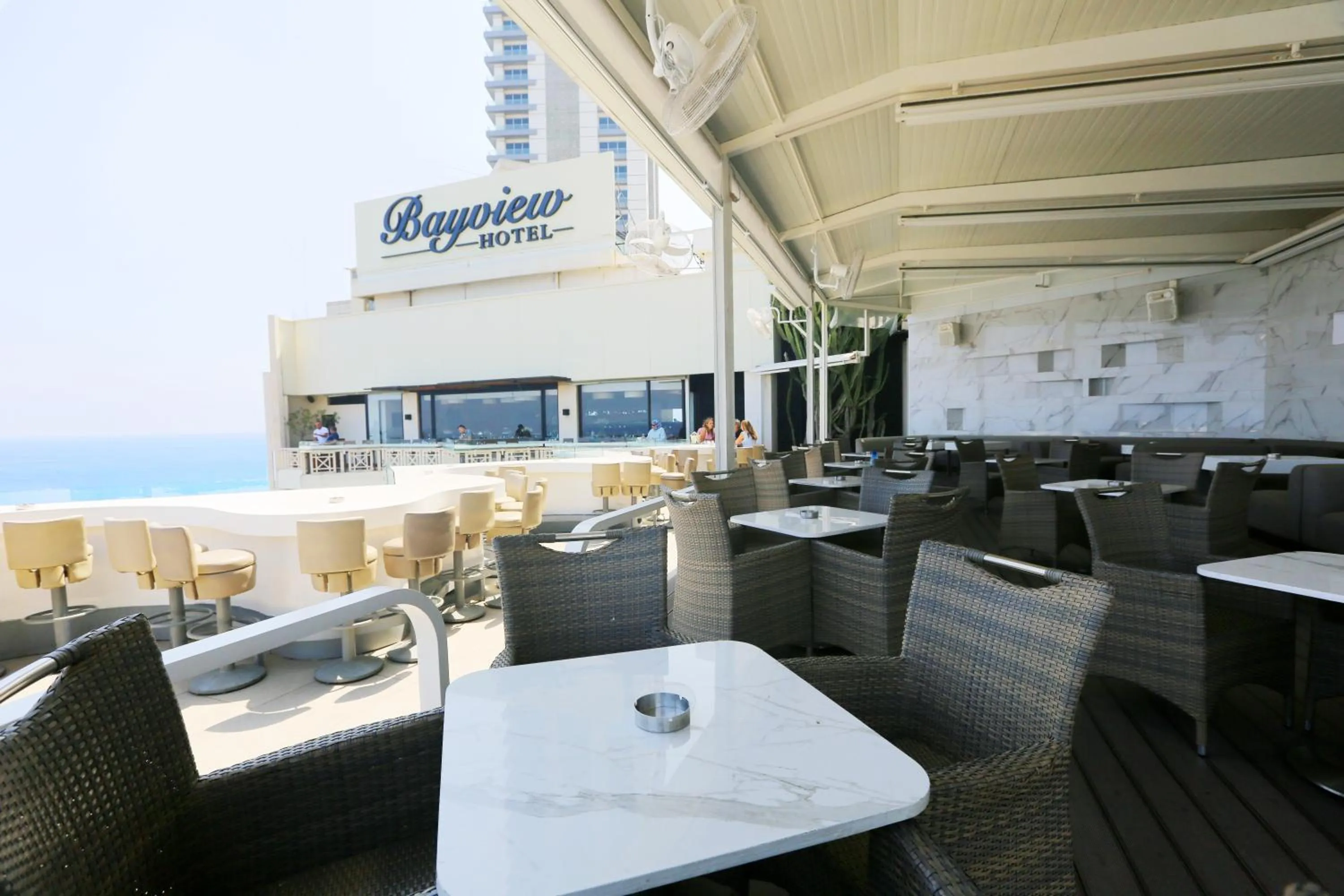 Restaurant/places to eat in Bayview Hotel Beirut
