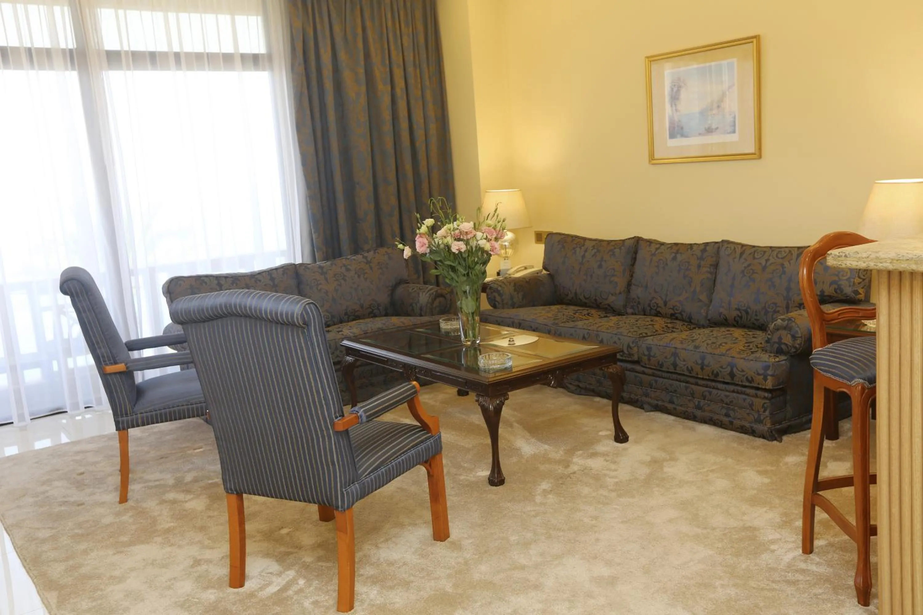 Living room in Bayview Hotel Beirut