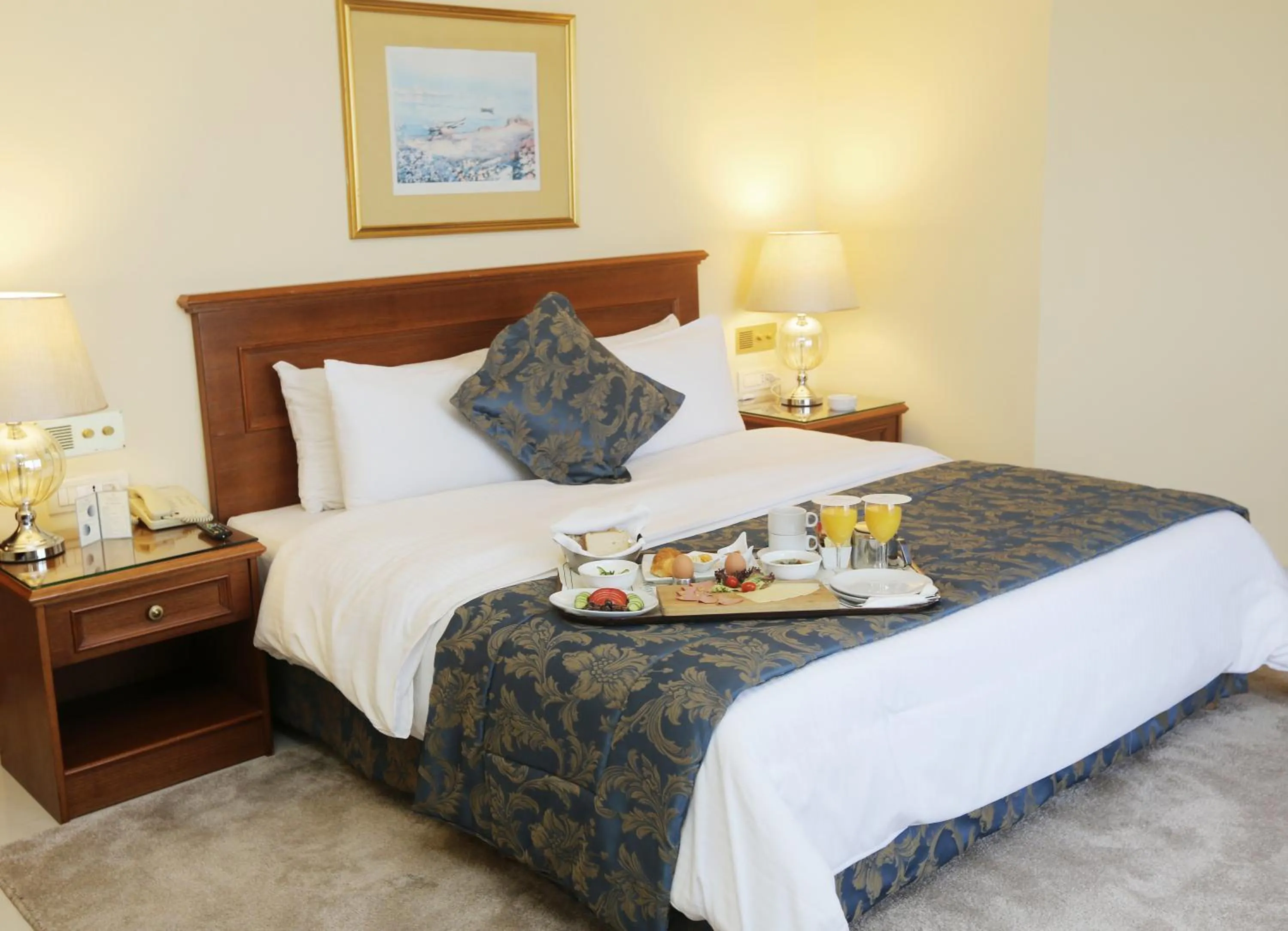 Bed in Bayview Hotel Beirut