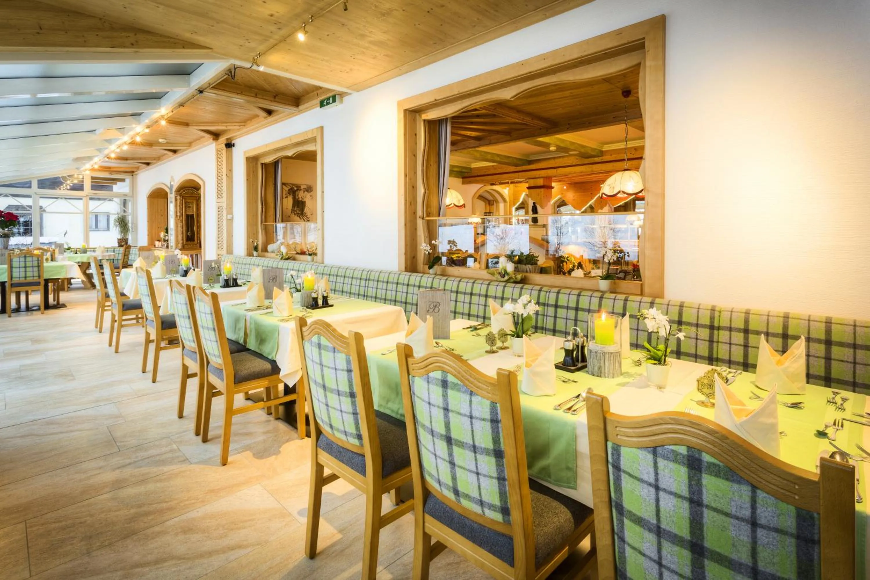 Restaurant/places to eat in Hotel Barbarahof Saalbach