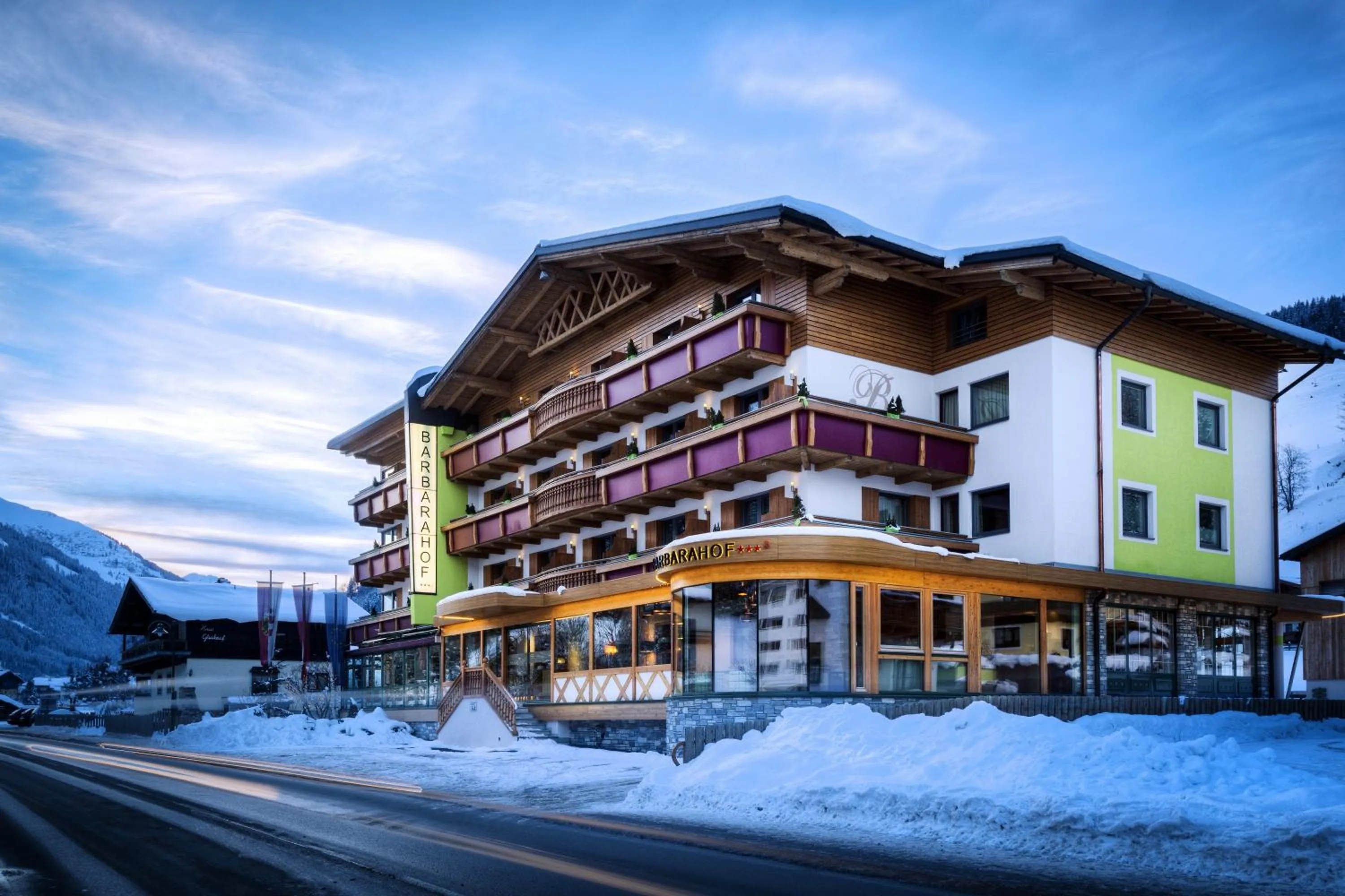 Facade/entrance in Hotel Barbarahof Saalbach