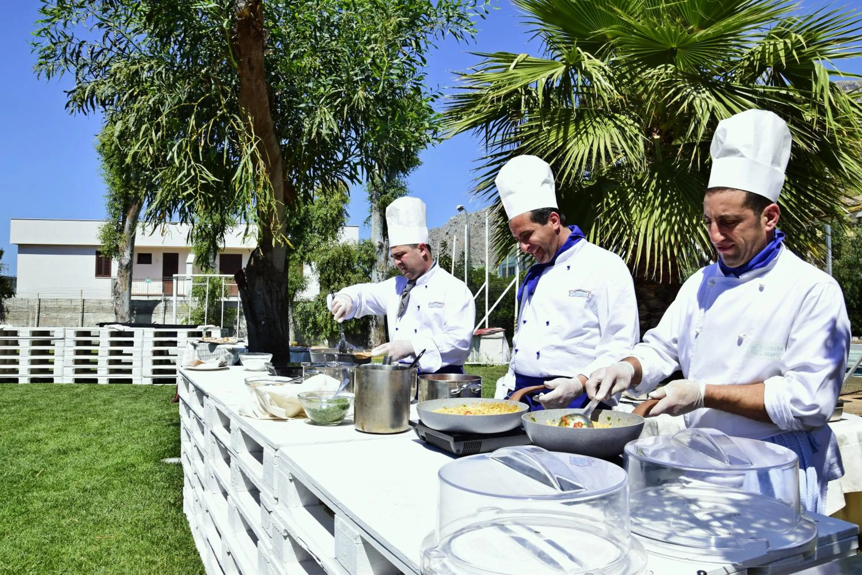 Restaurant/places to eat in Saracen Sands Hotel & Congress Centre - Palermo