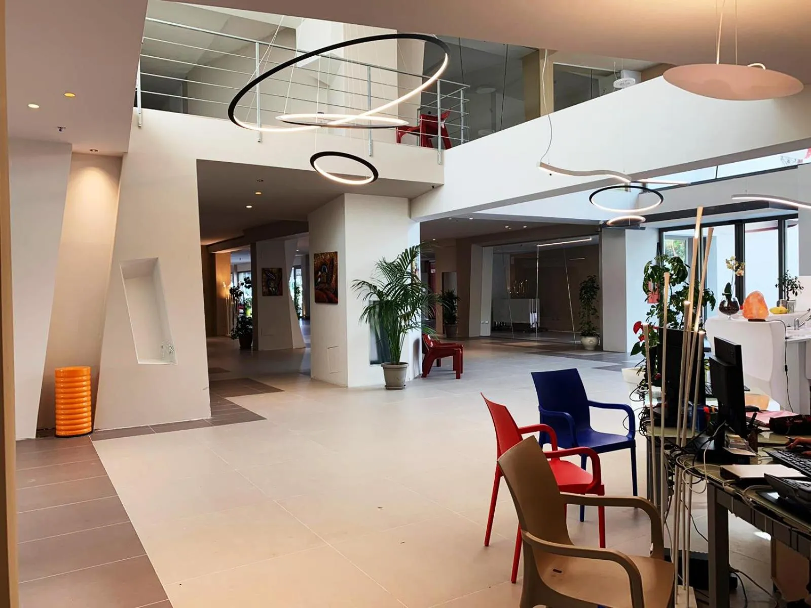 Staff in Saracen Sands Hotel & Congress Centre - Palermo