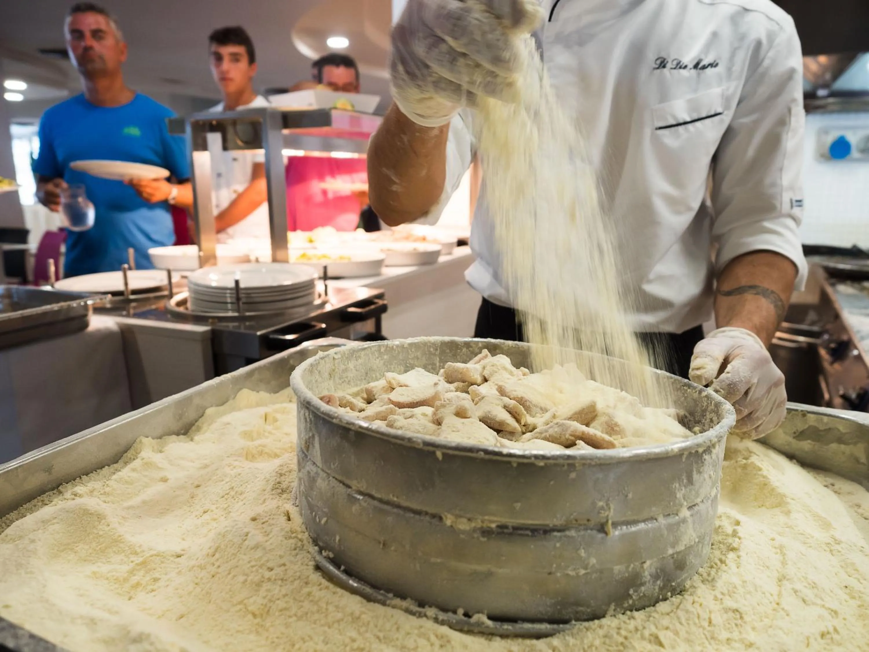 Food and drinks in Saracen Sands Hotel & Congress Centre - Palermo