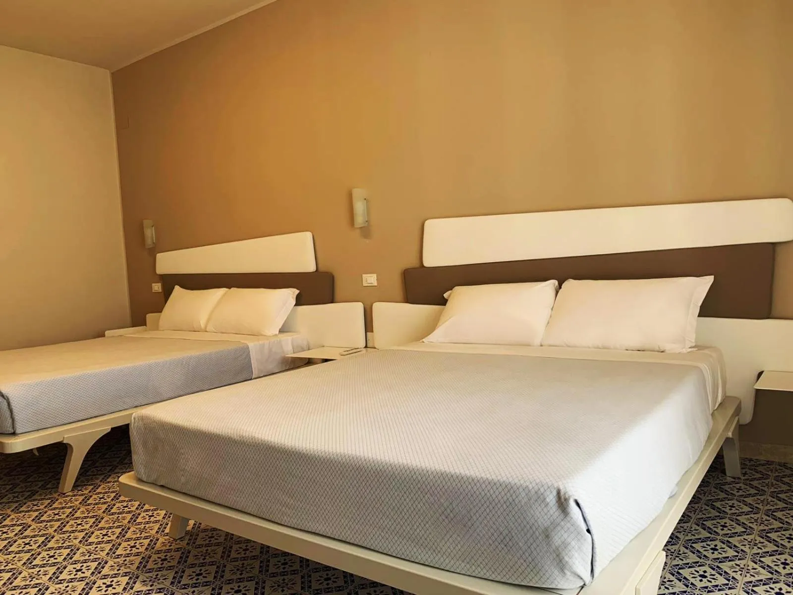 Bed in Saracen Sands Hotel & Congress Centre - Palermo