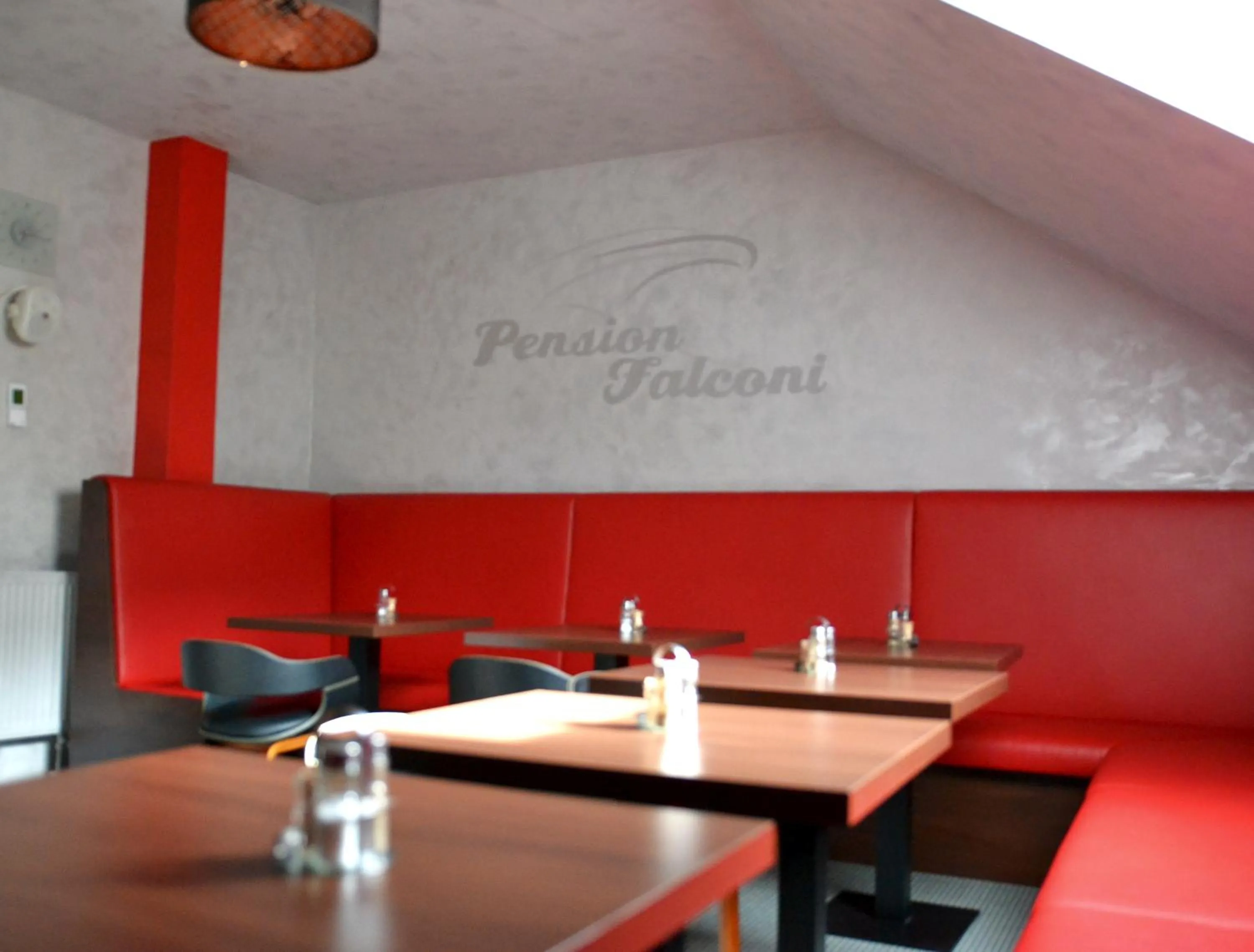 Food and drinks in Pension Falconi