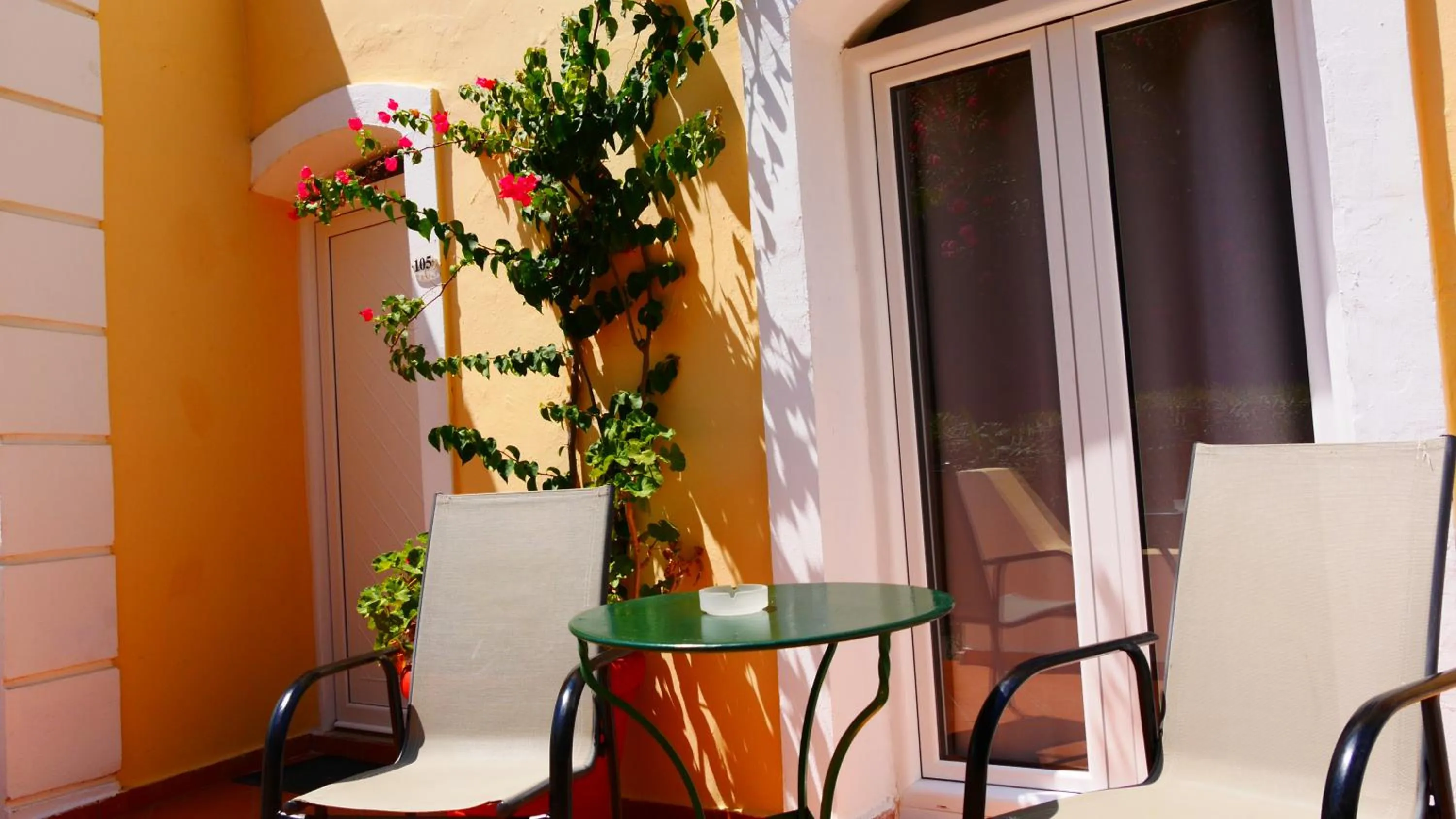 Patio in Stavros Villas&Apartments