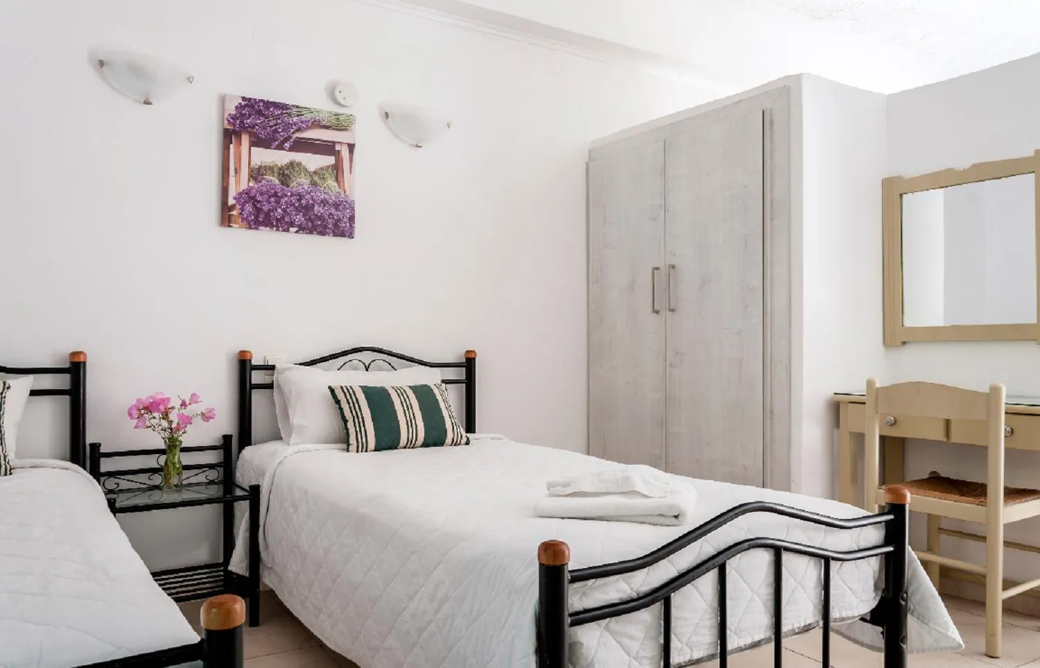 cot, Bed in Stavros Villas&Apartments