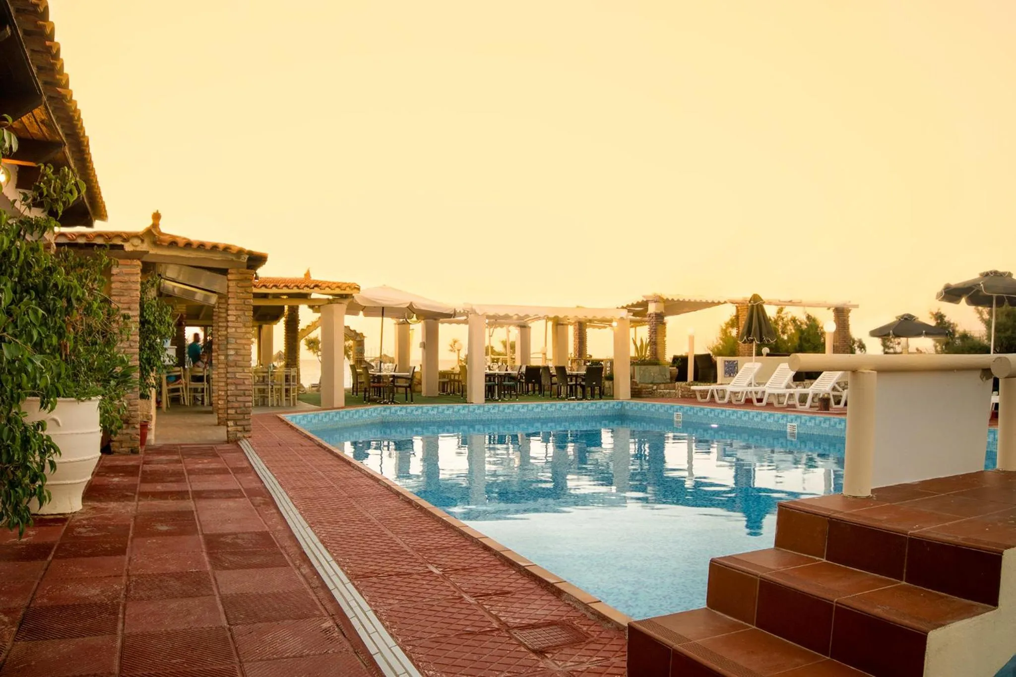 Swimming pool in Stavros Villas&Apartments