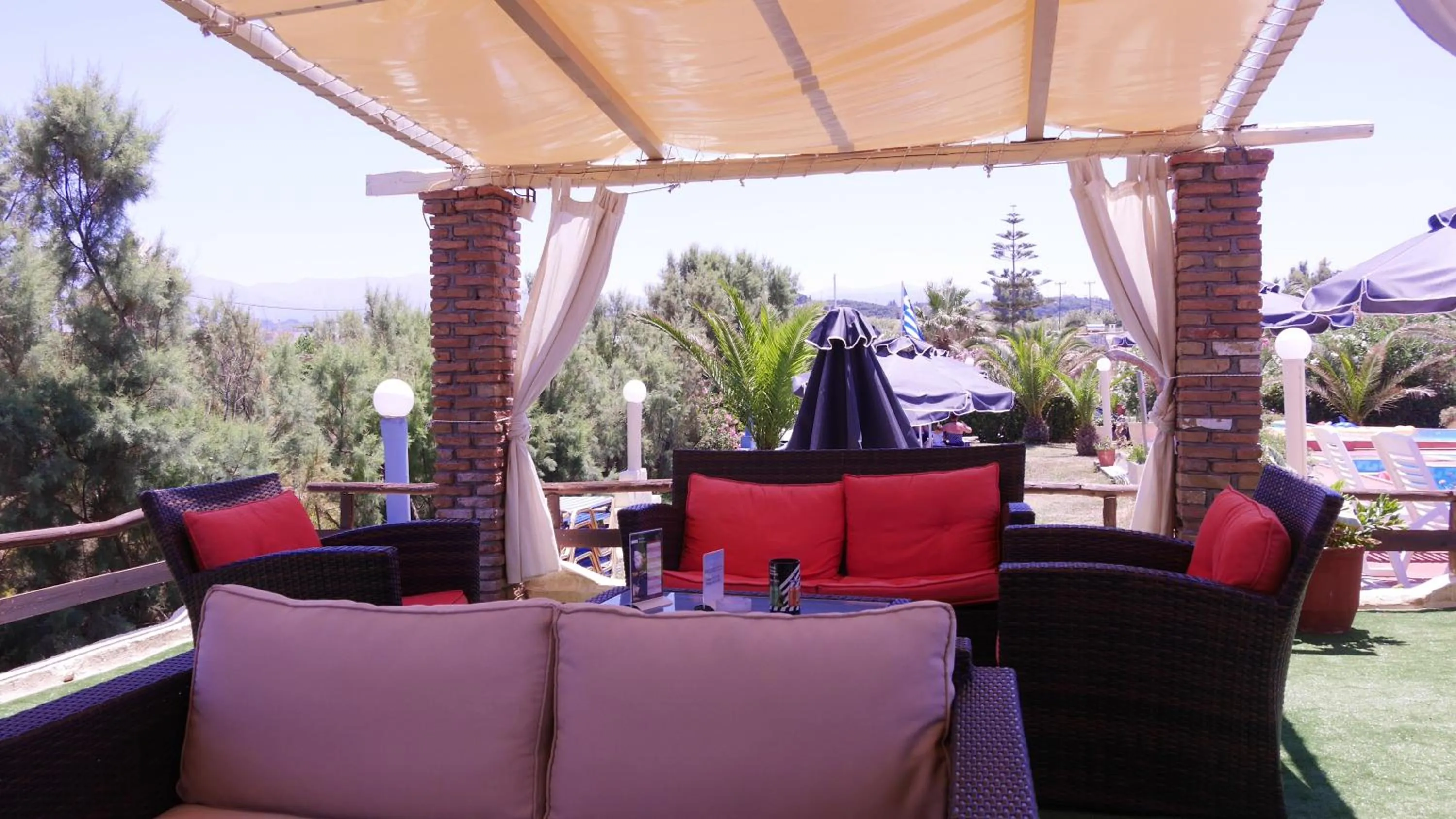 Restaurant/places to eat in Stavros Villas&Apartments