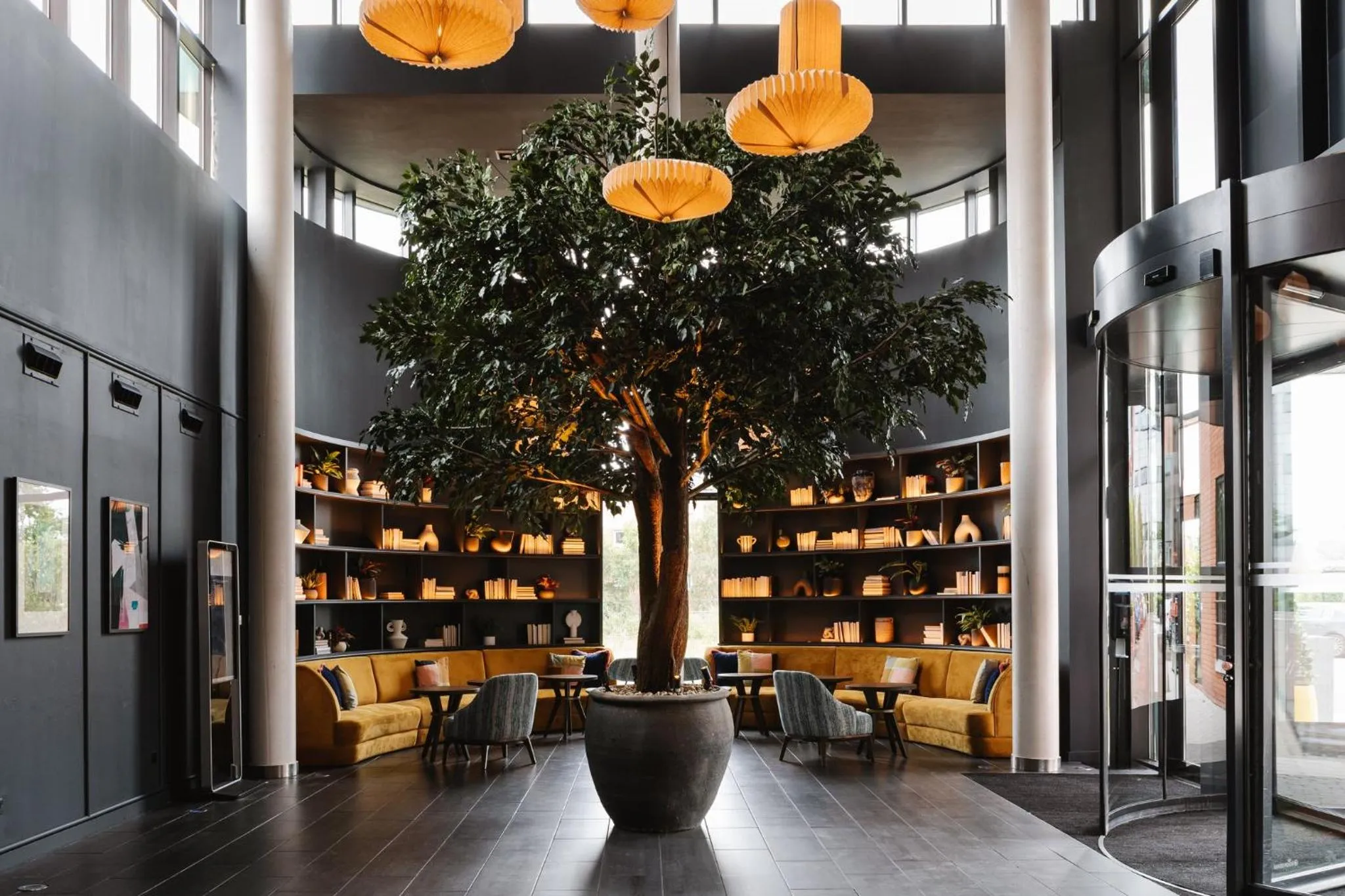 Property building in Radisson Blu Hotel Belfast