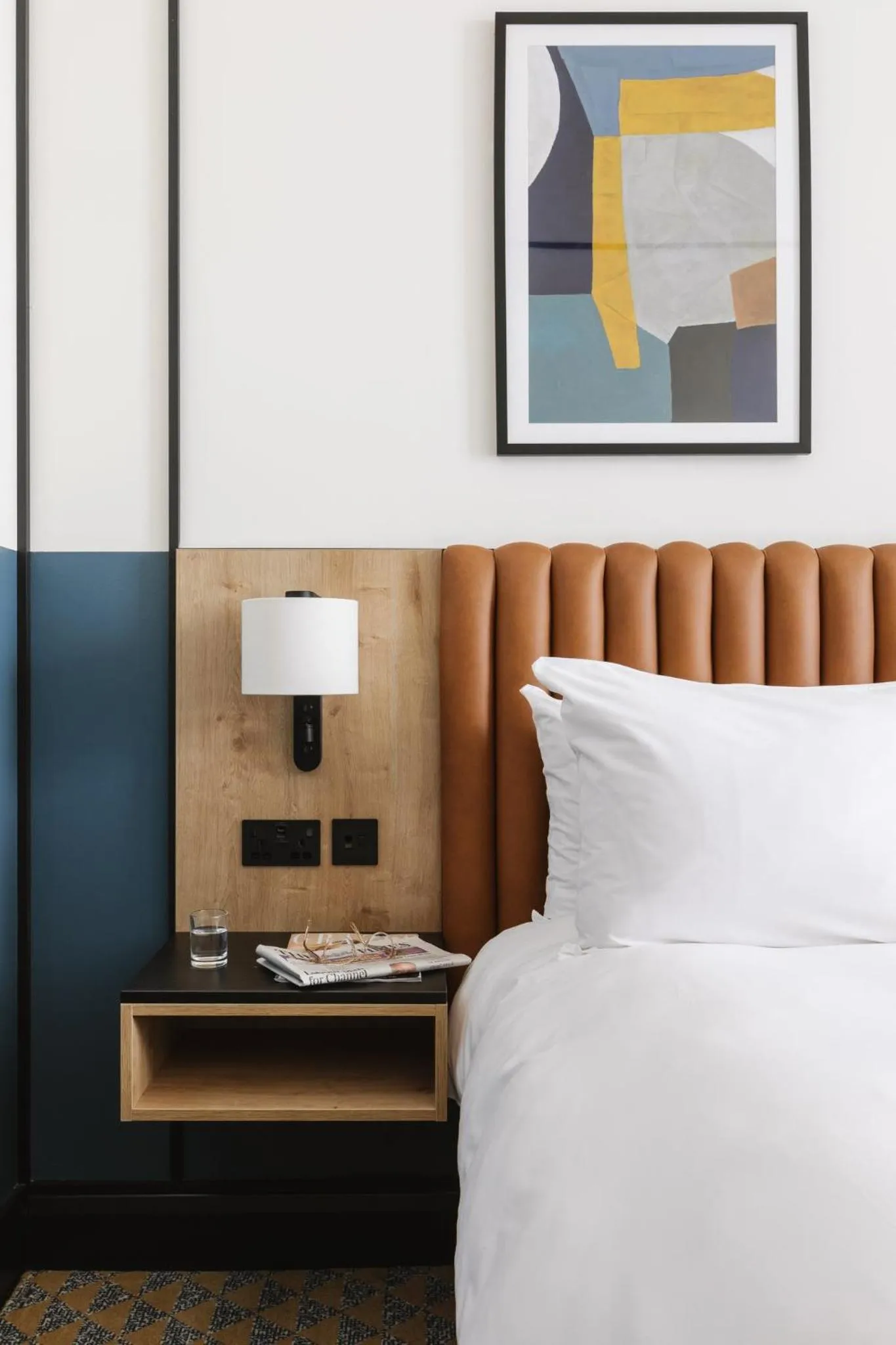 Photo of the whole room, Bed in voco Belfast by IHG