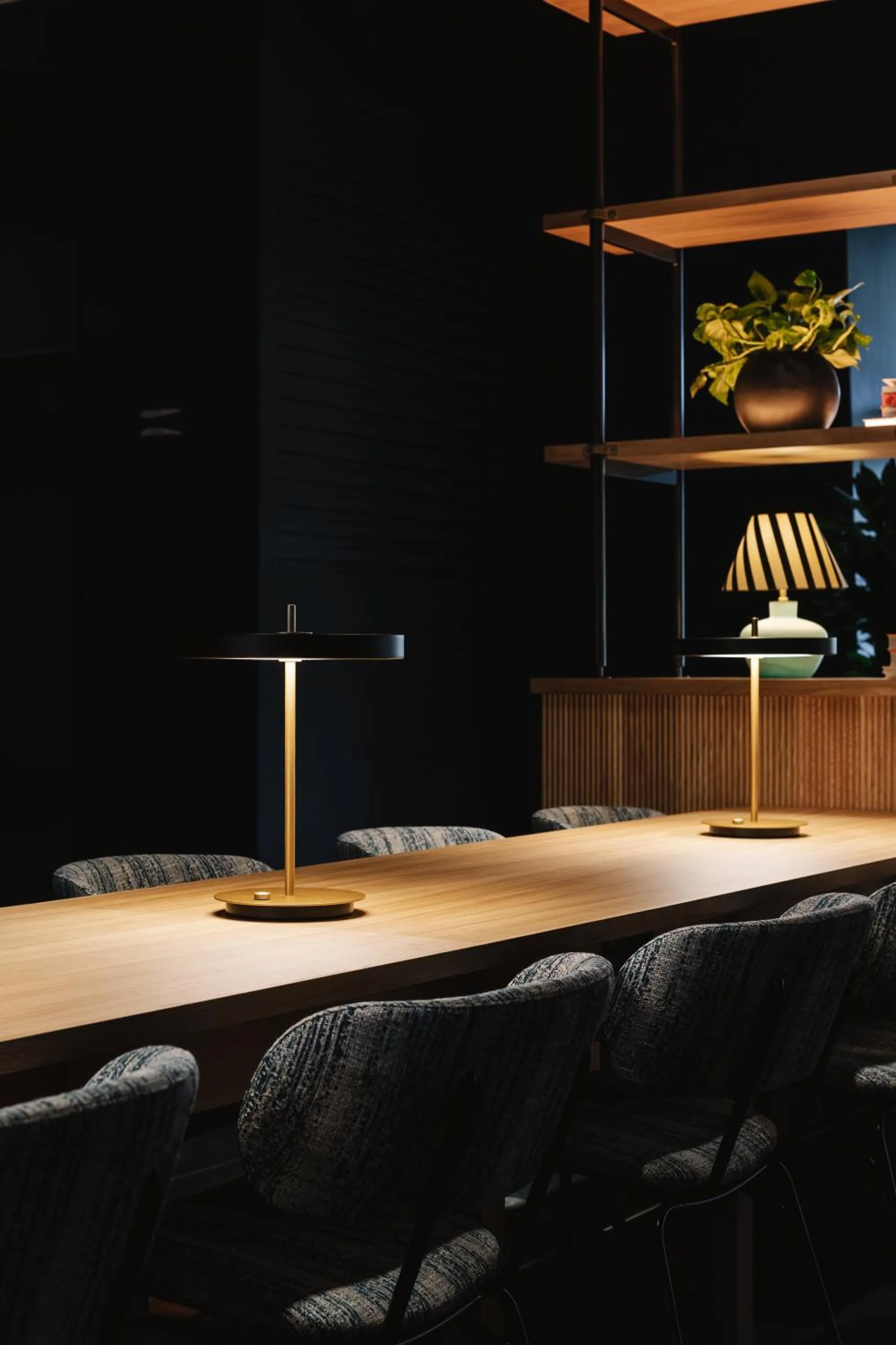 Seating area in Radisson Blu Hotel Belfast