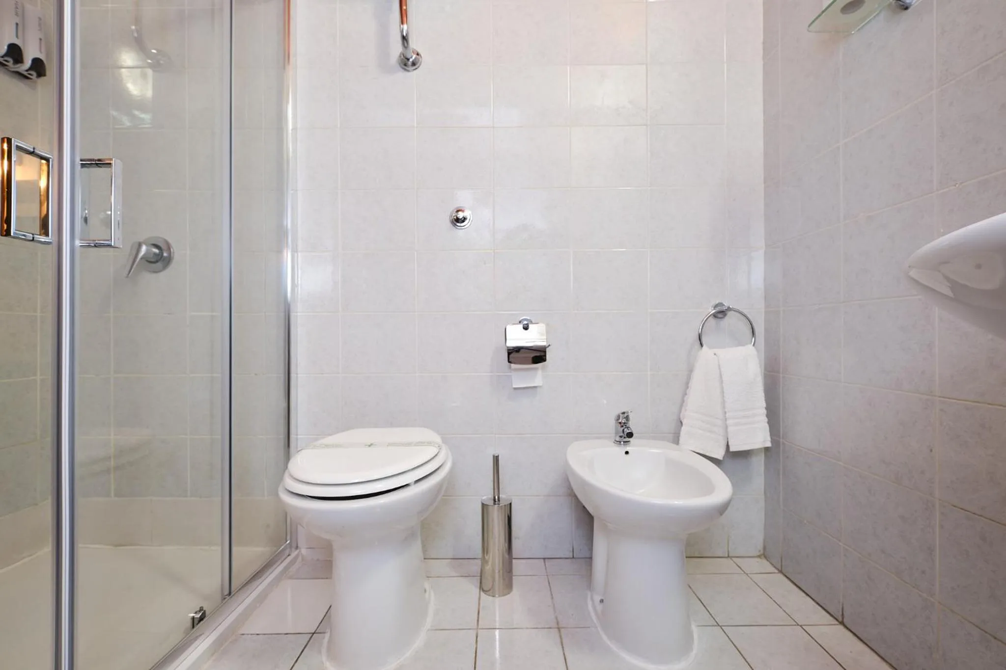 Shower in Albergo Della Posta