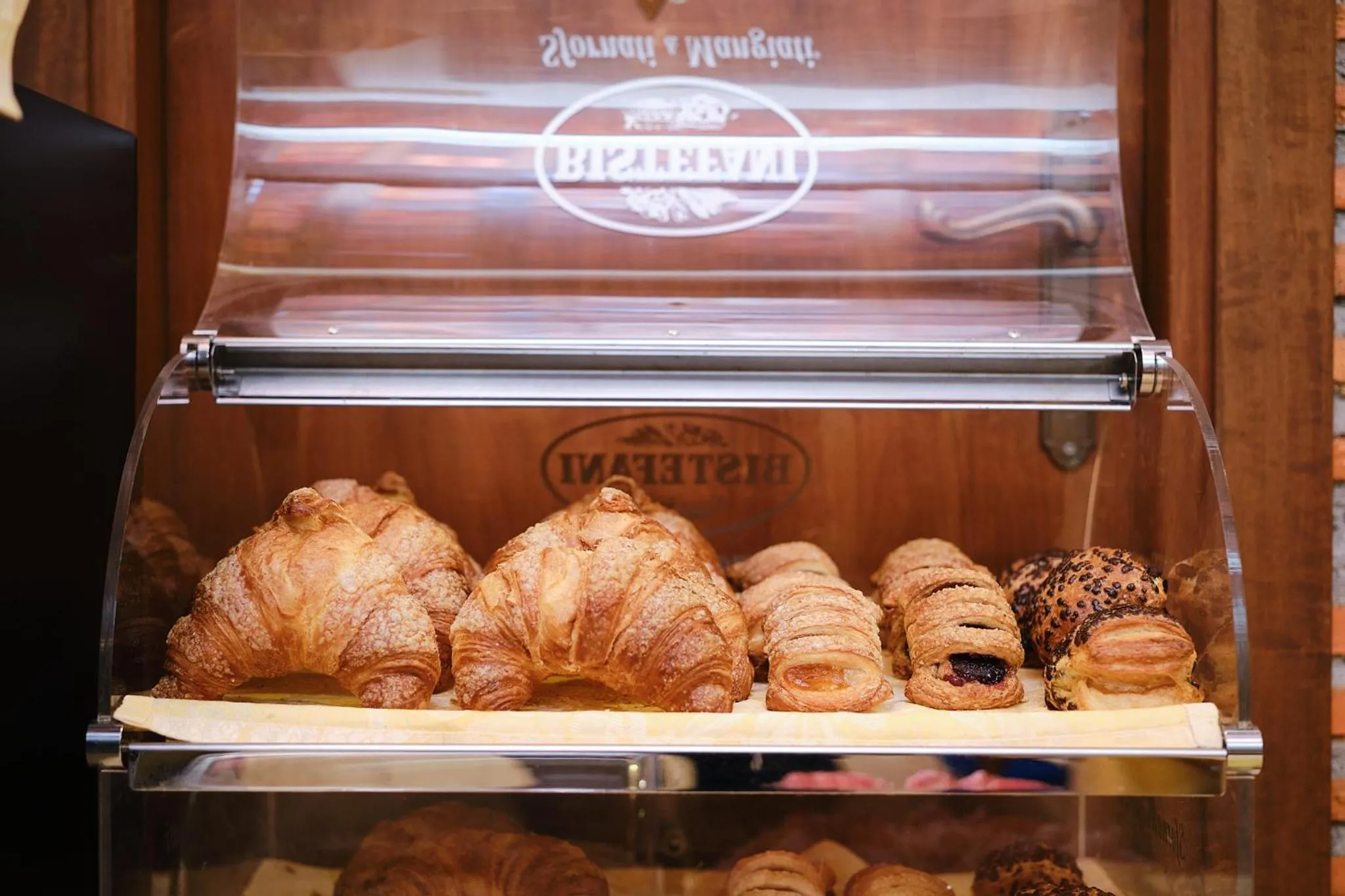 Buffet breakfast in Albergo Della Posta