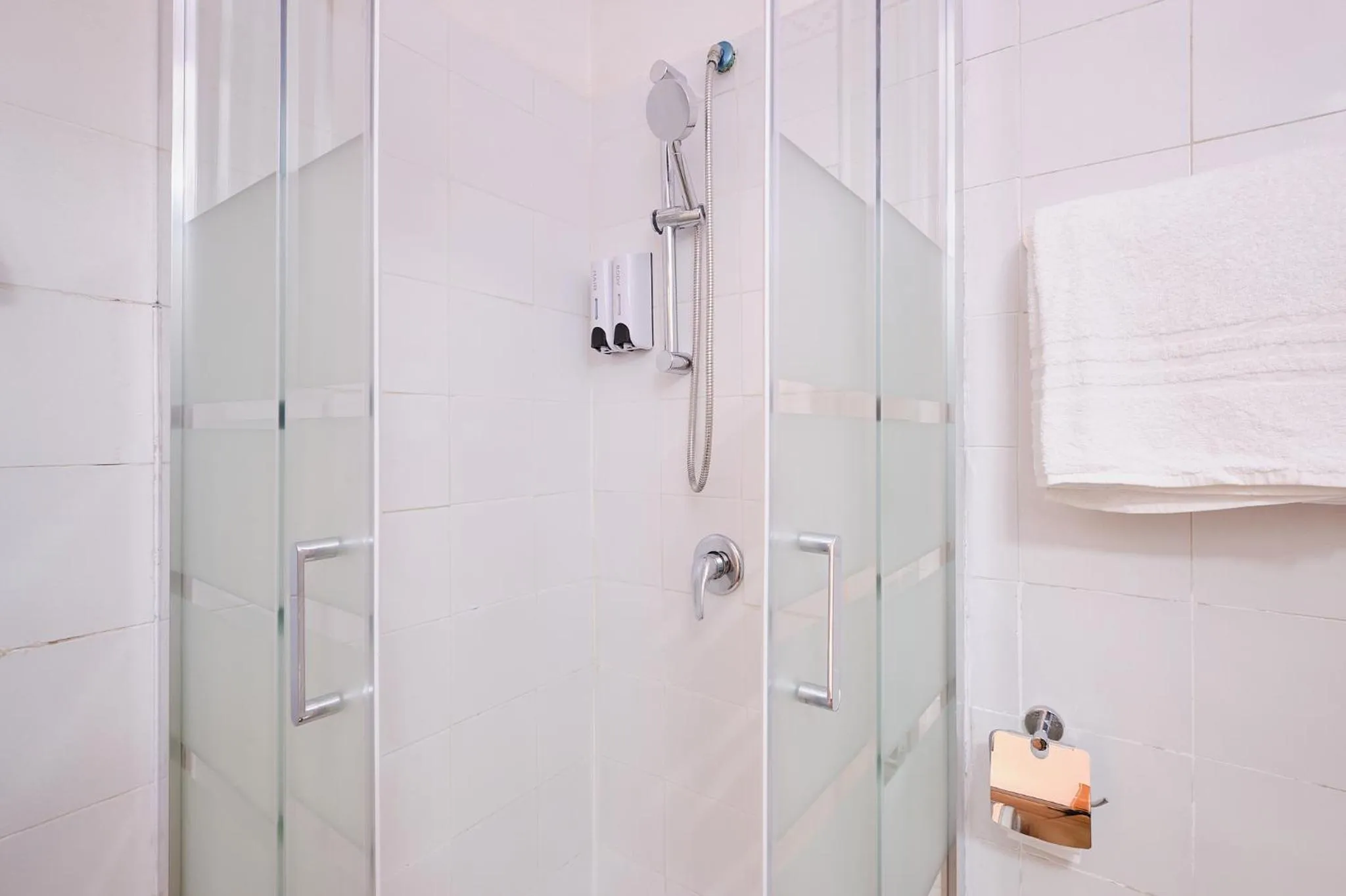 Shower in Albergo Della Posta