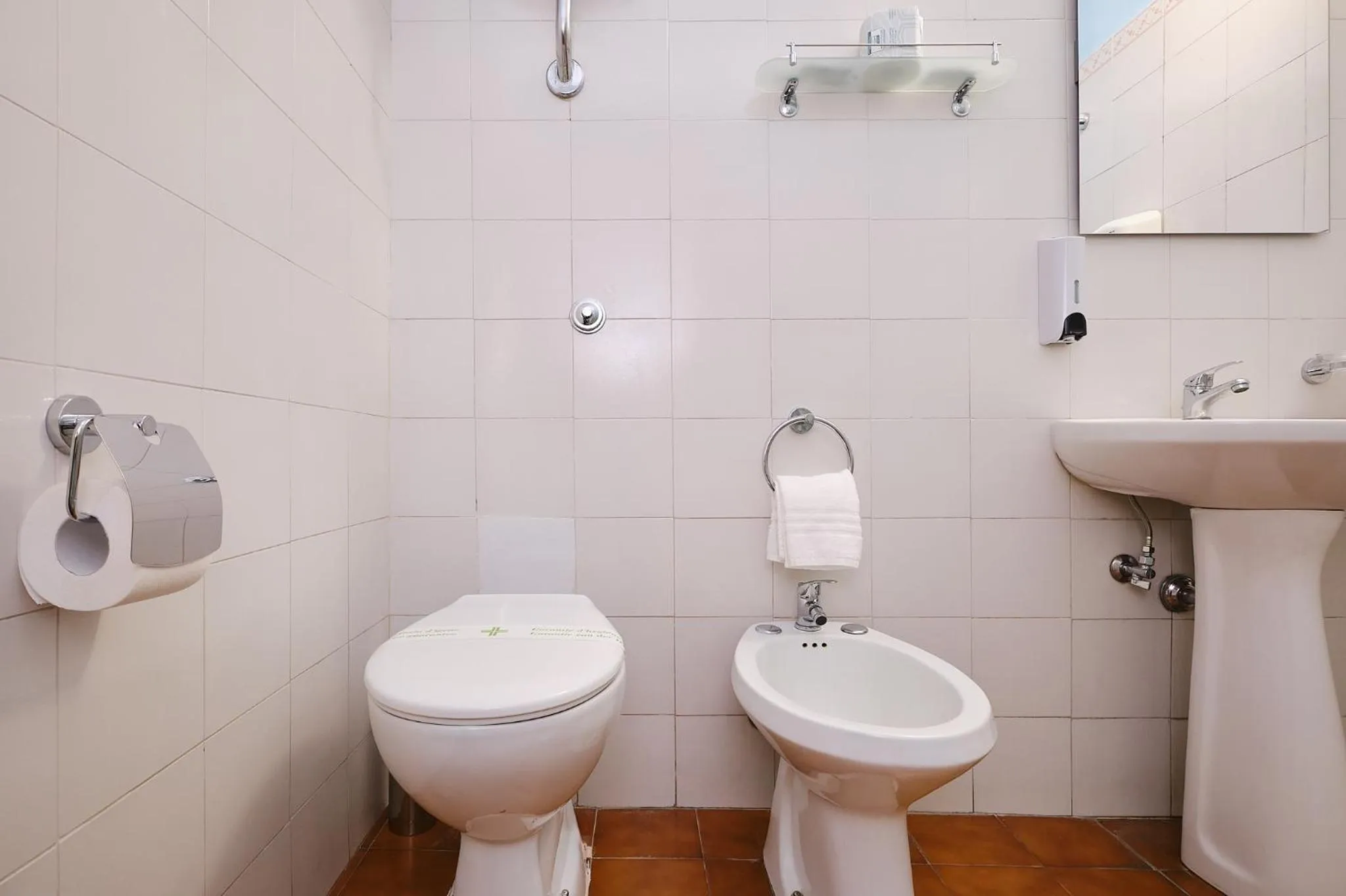 Toilet in Albergo Della Posta