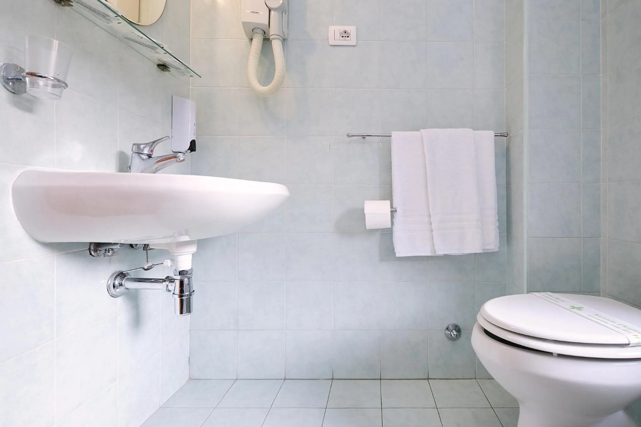 Toilet in Albergo Della Posta