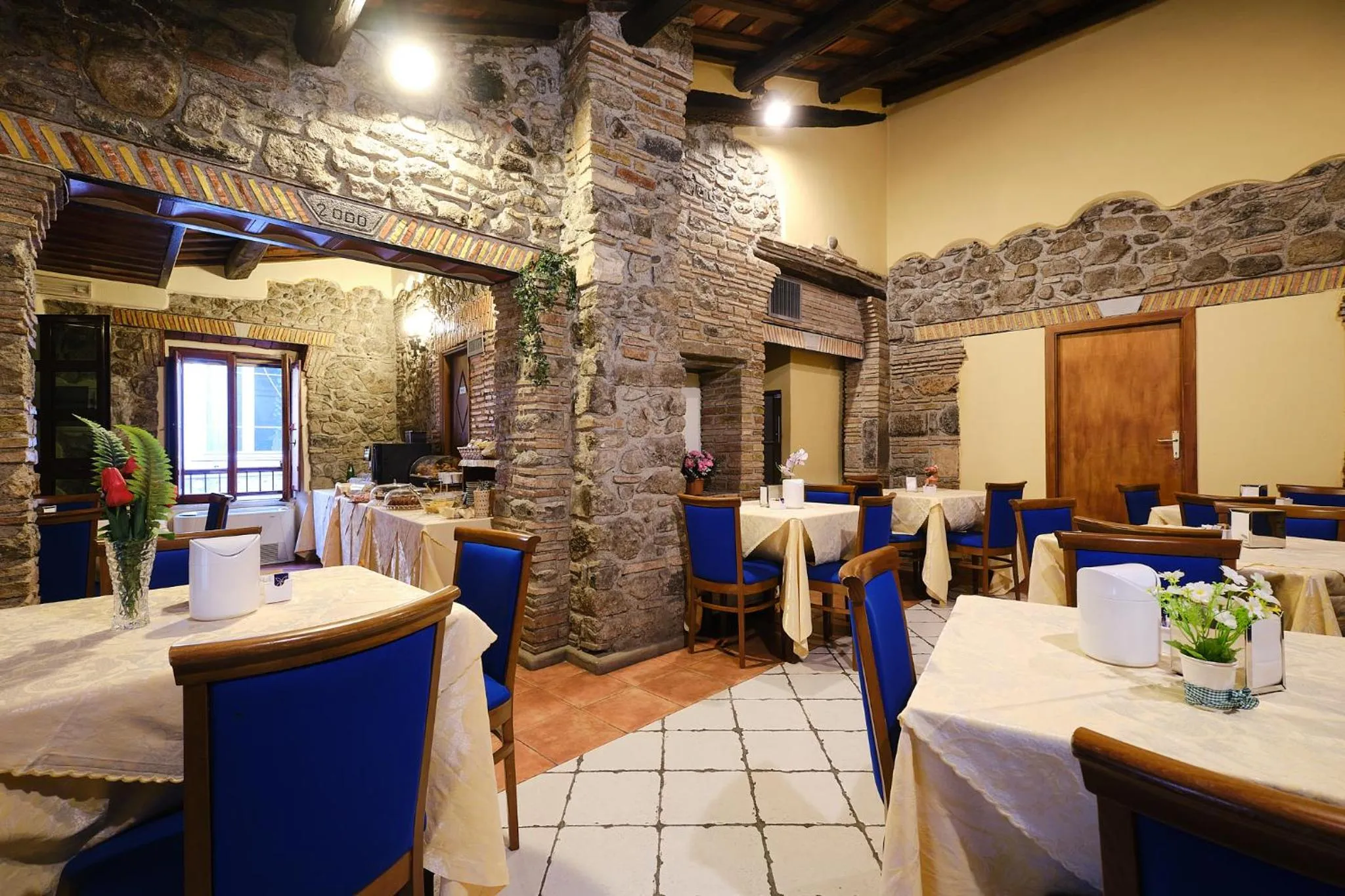 Restaurant/places to eat in Albergo Della Posta