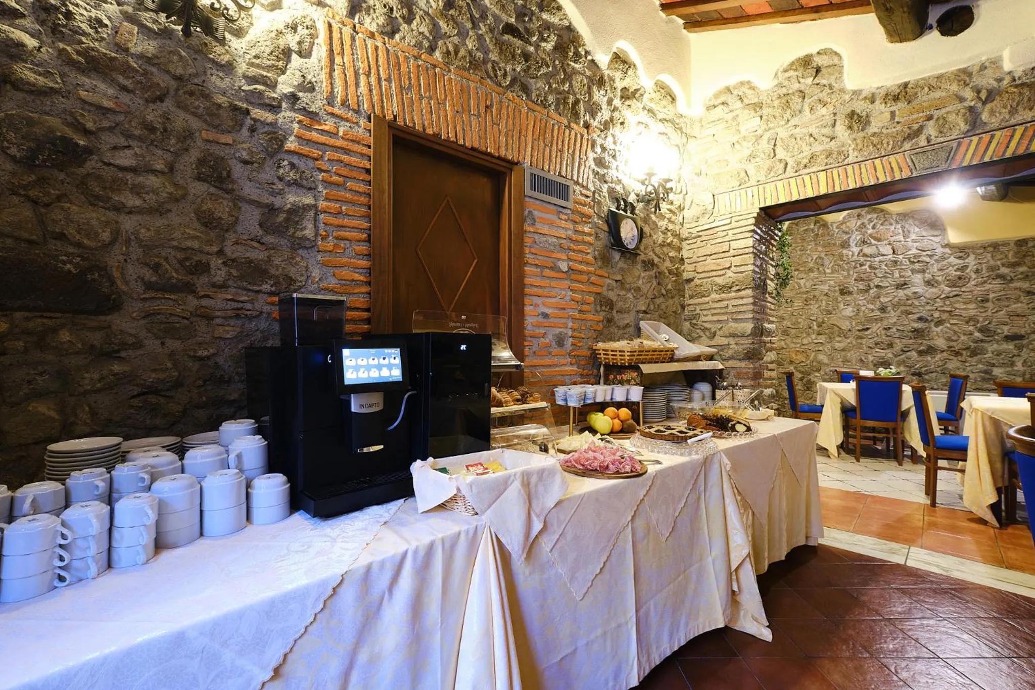 Coffee/tea facilities in Albergo Della Posta
