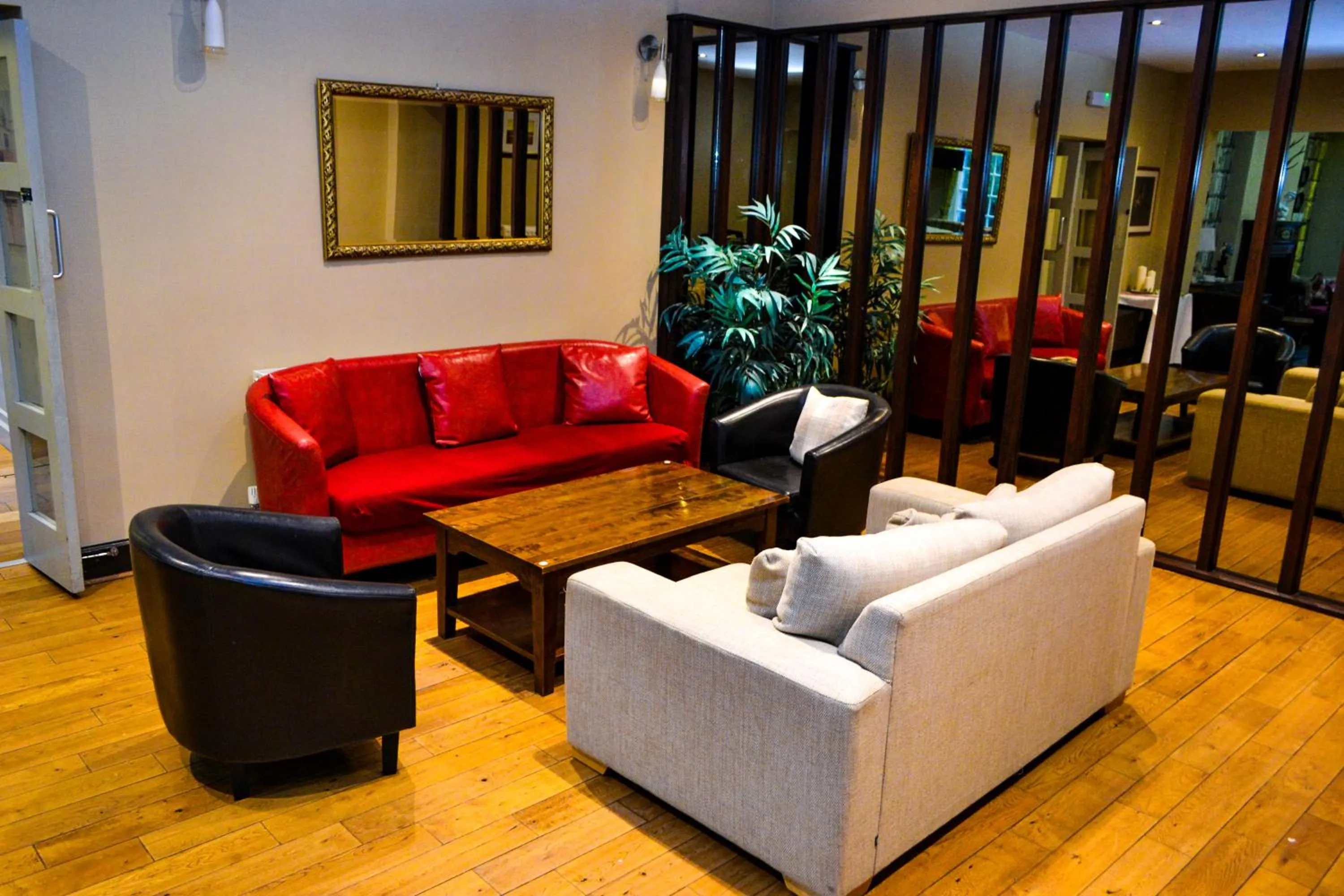 Ty Newydd Country Hotel