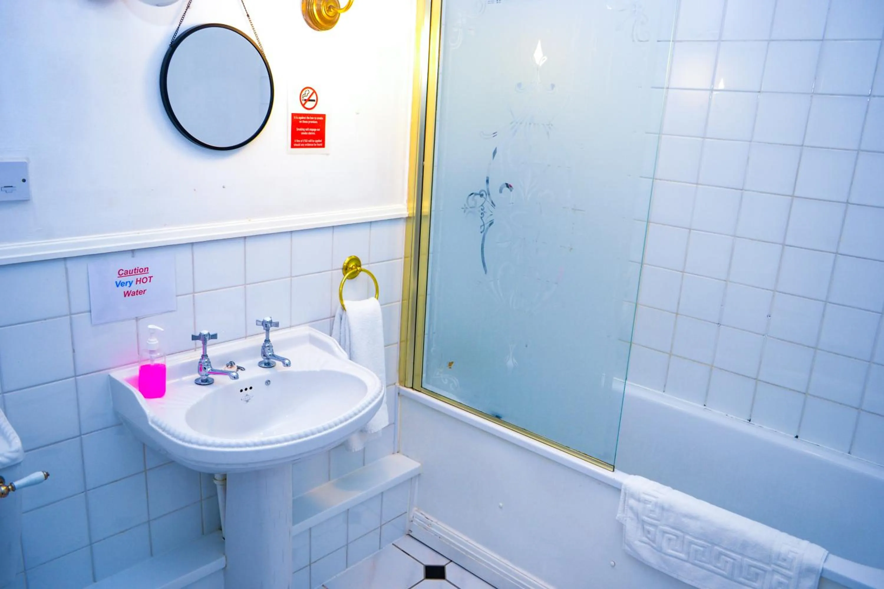 Ty Newydd Country Hotel