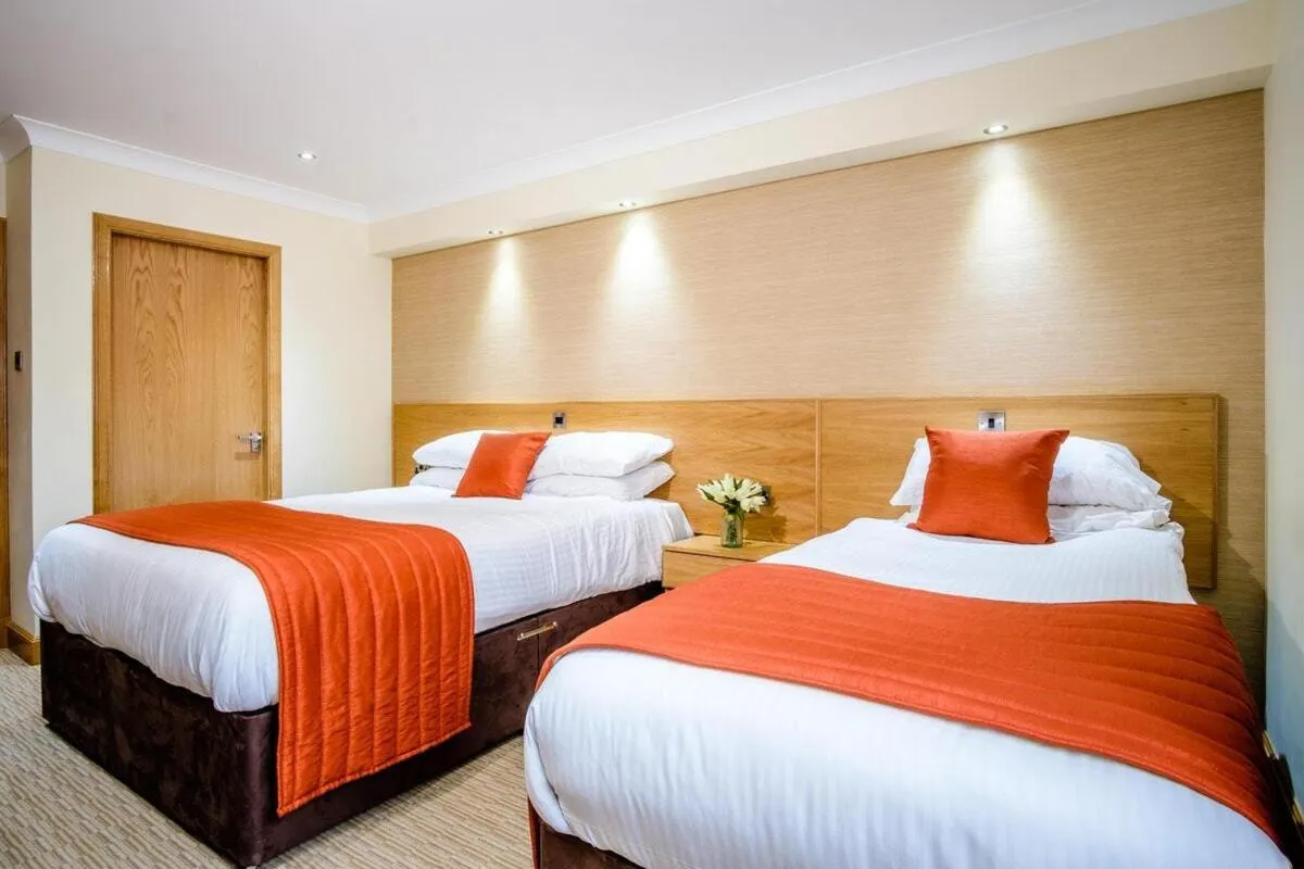 Bedroom, Bed in Hill Park Hotel