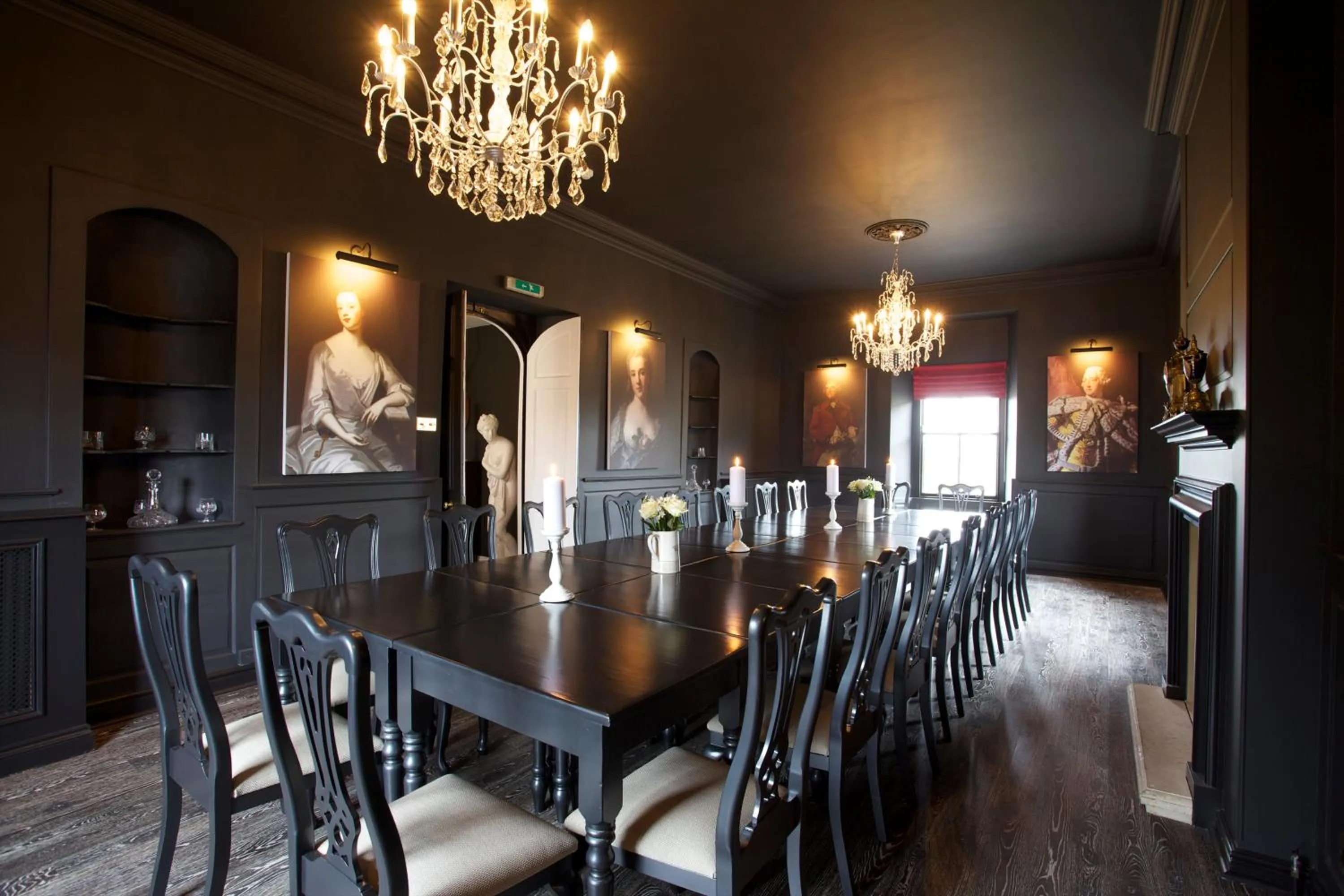 Decorative detail in The Kings Arms