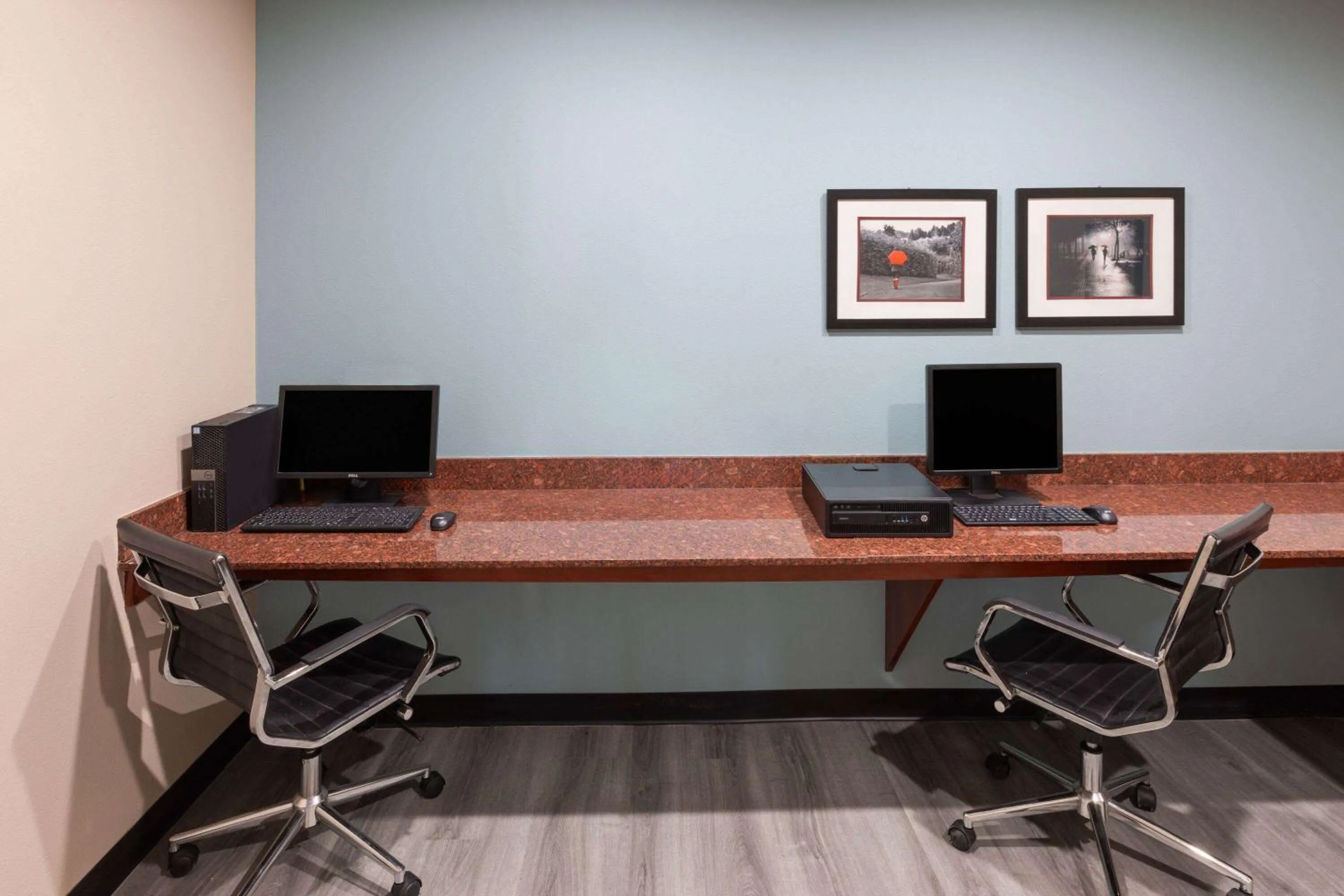 Business facilities in Super 8 by Wyndham Lubbock West