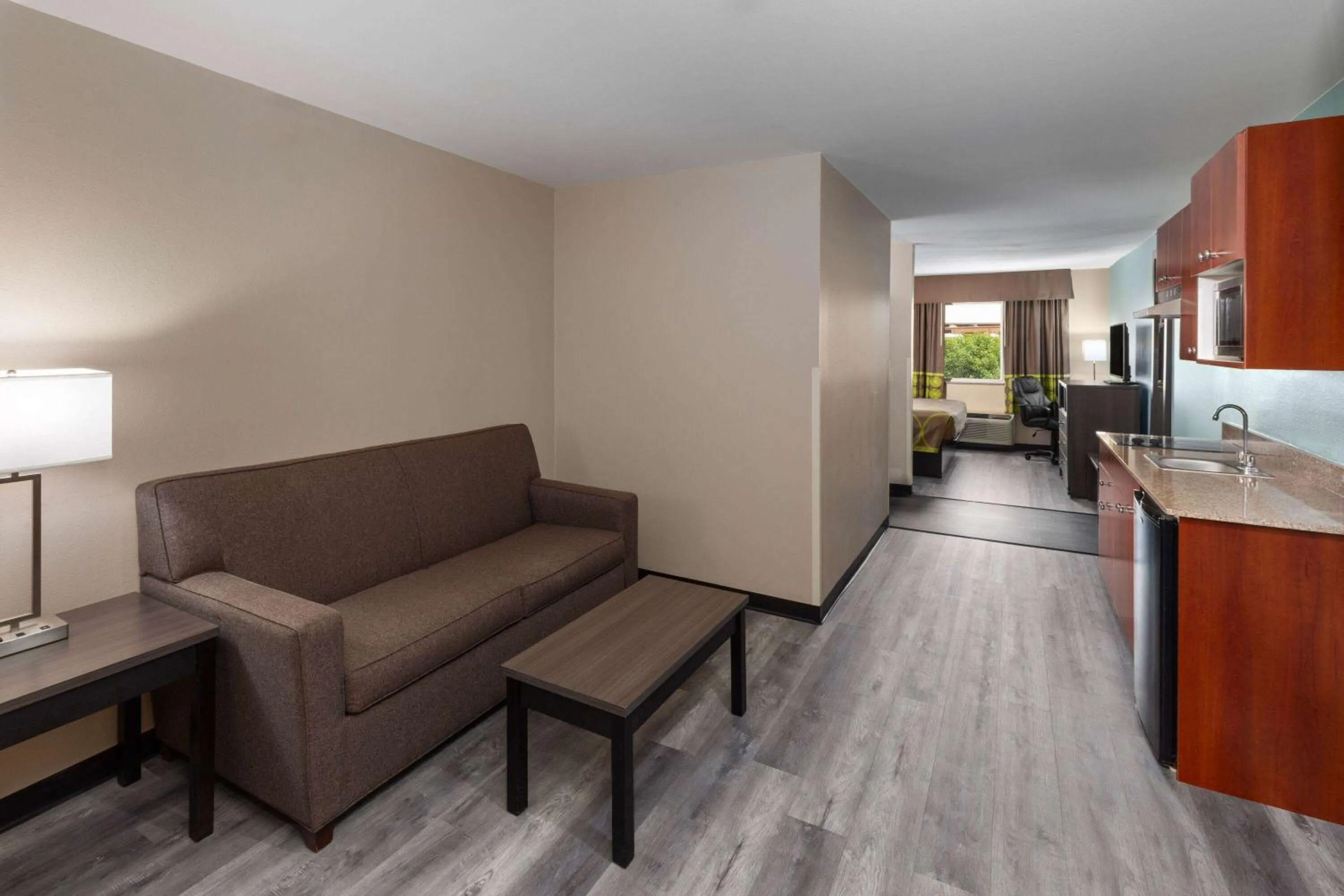 Photo of the whole room in Super 8 by Wyndham Lubbock West