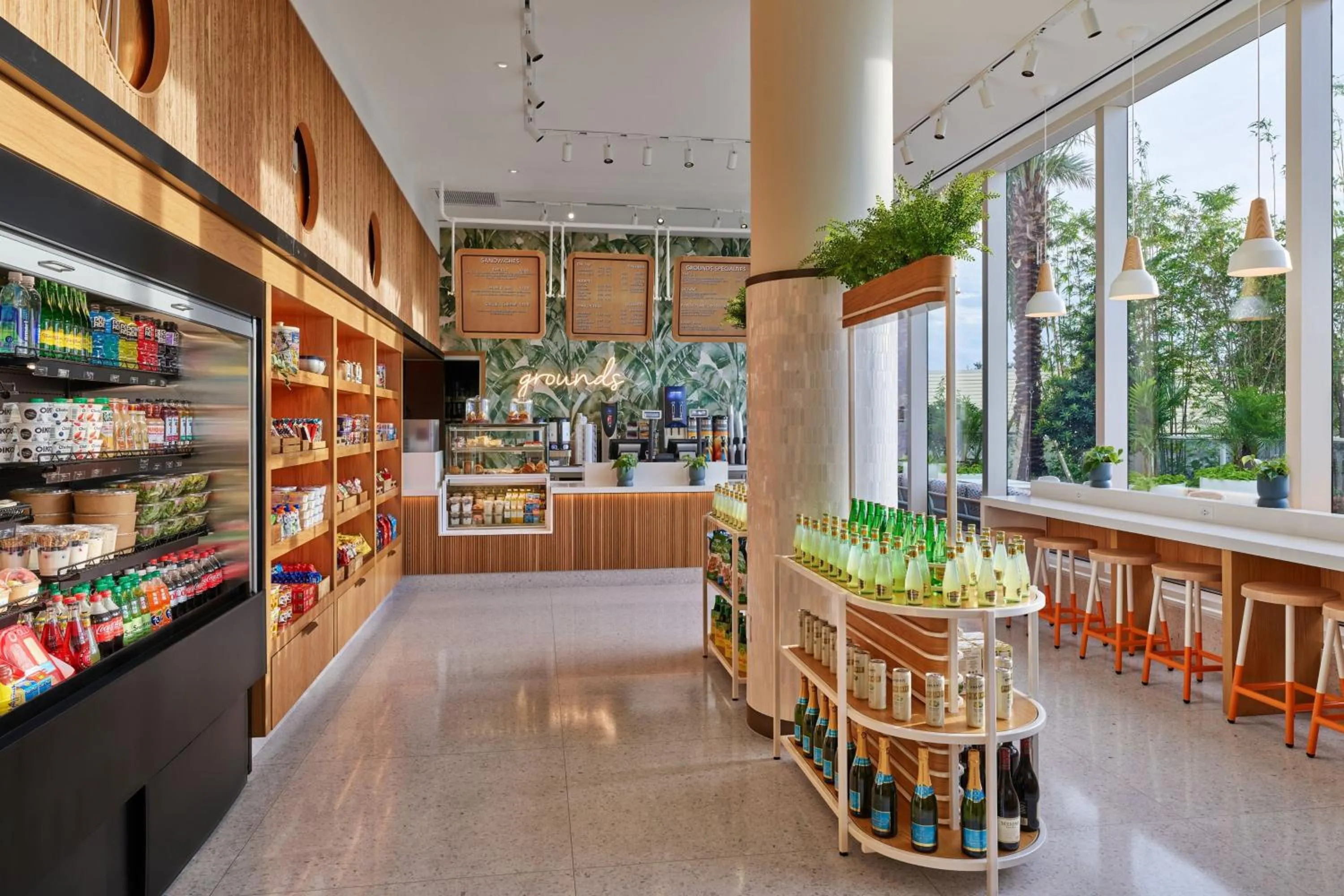 Restaurant/places to eat in Walt Disney World Swan