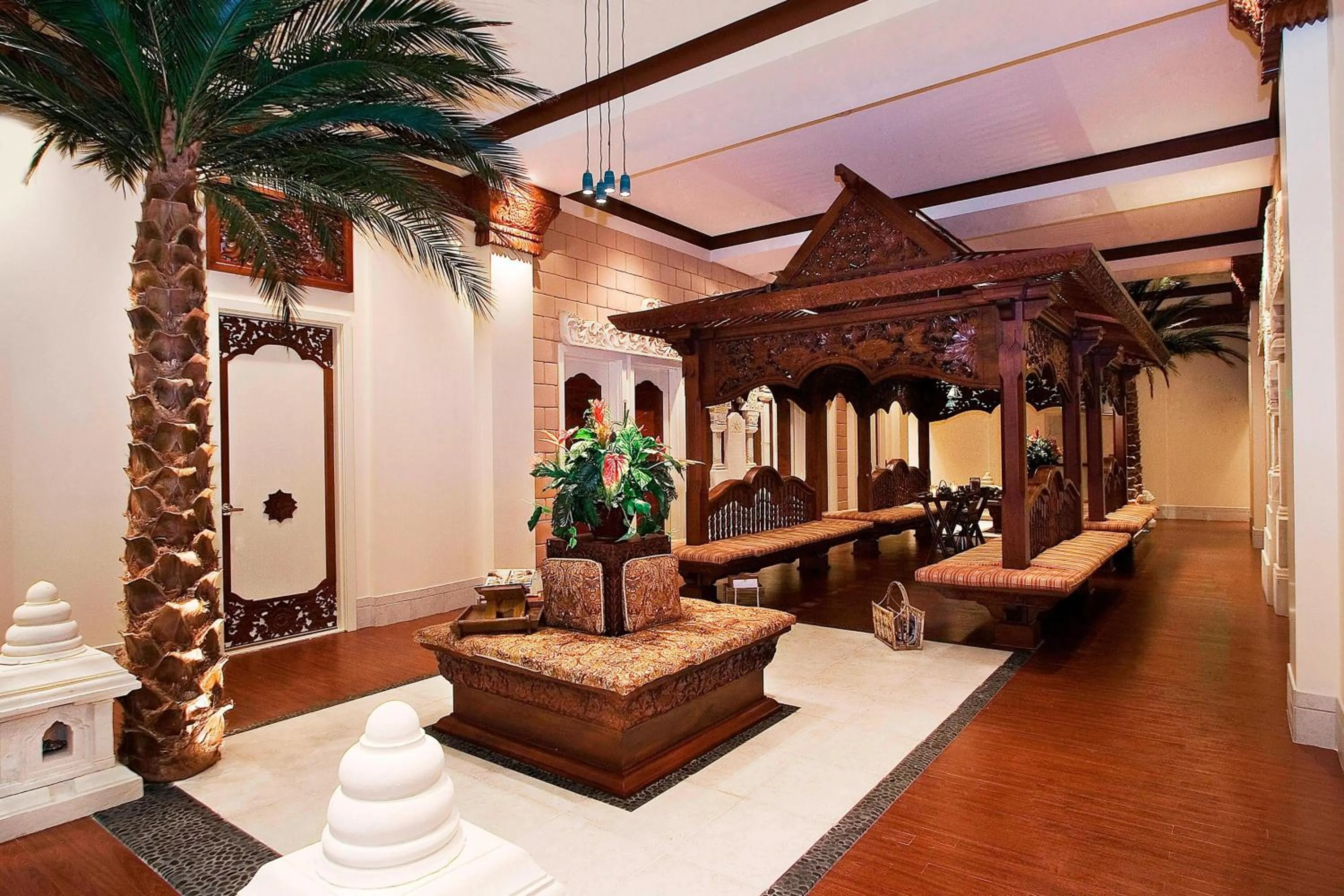 Spa and wellness centre/facilities in Walt Disney World Swan