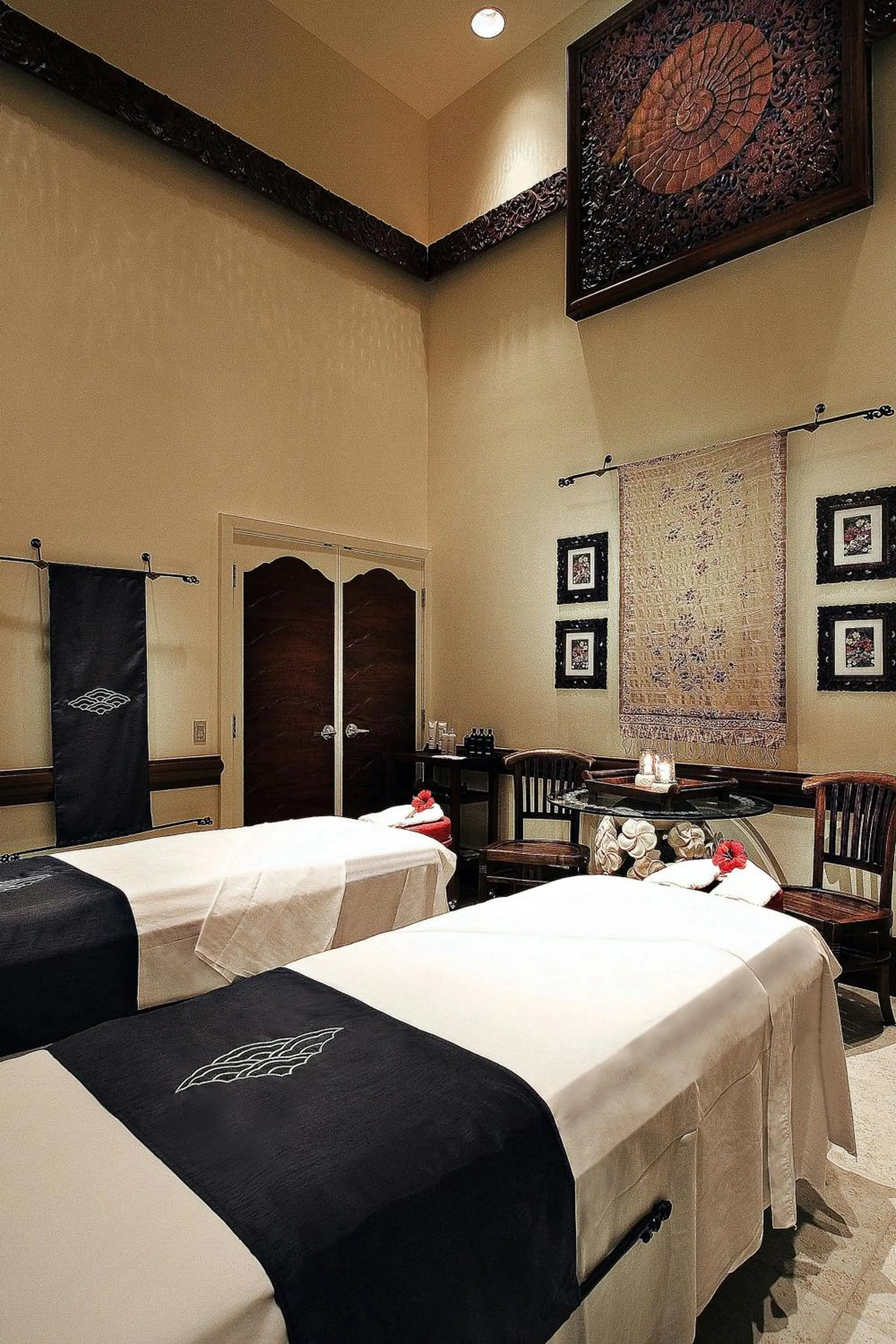 Spa and wellness centre/facilities, Bed in Walt Disney World Swan